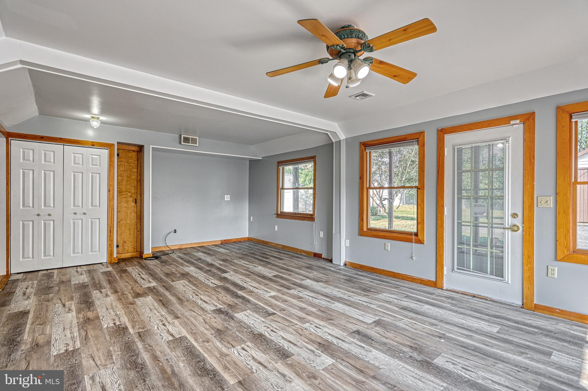 EAST PENNSBORO - Residential