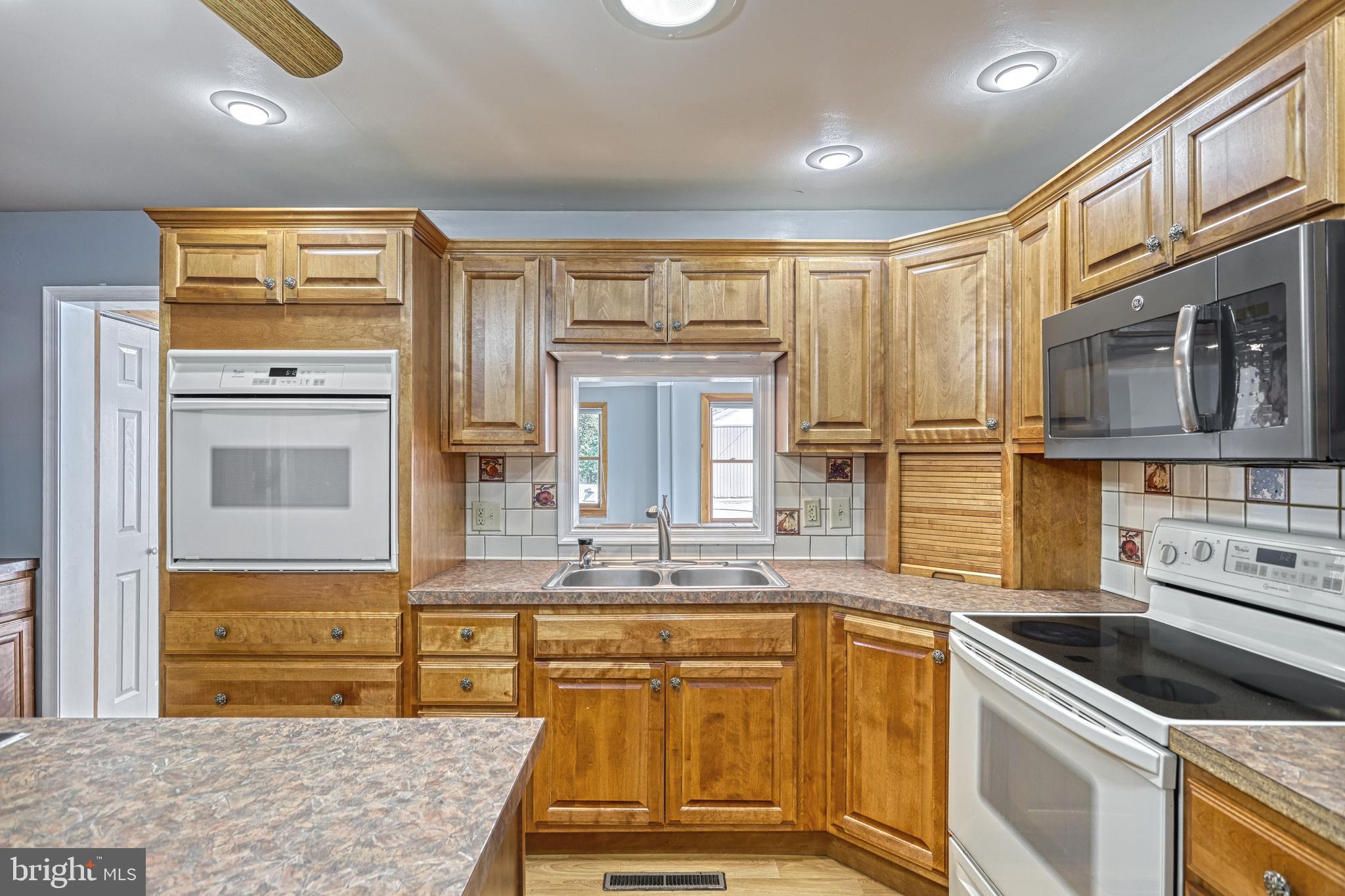 EAST PENNSBORO - Residential