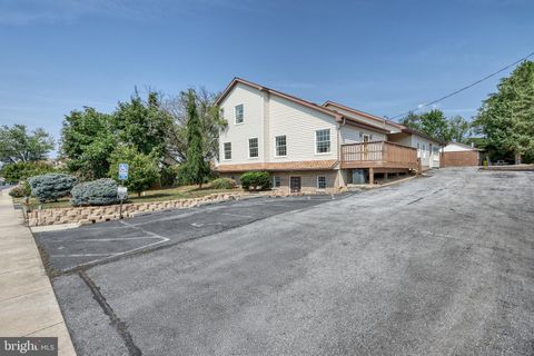 305 W SHADY LANE ENOLA PA 17025