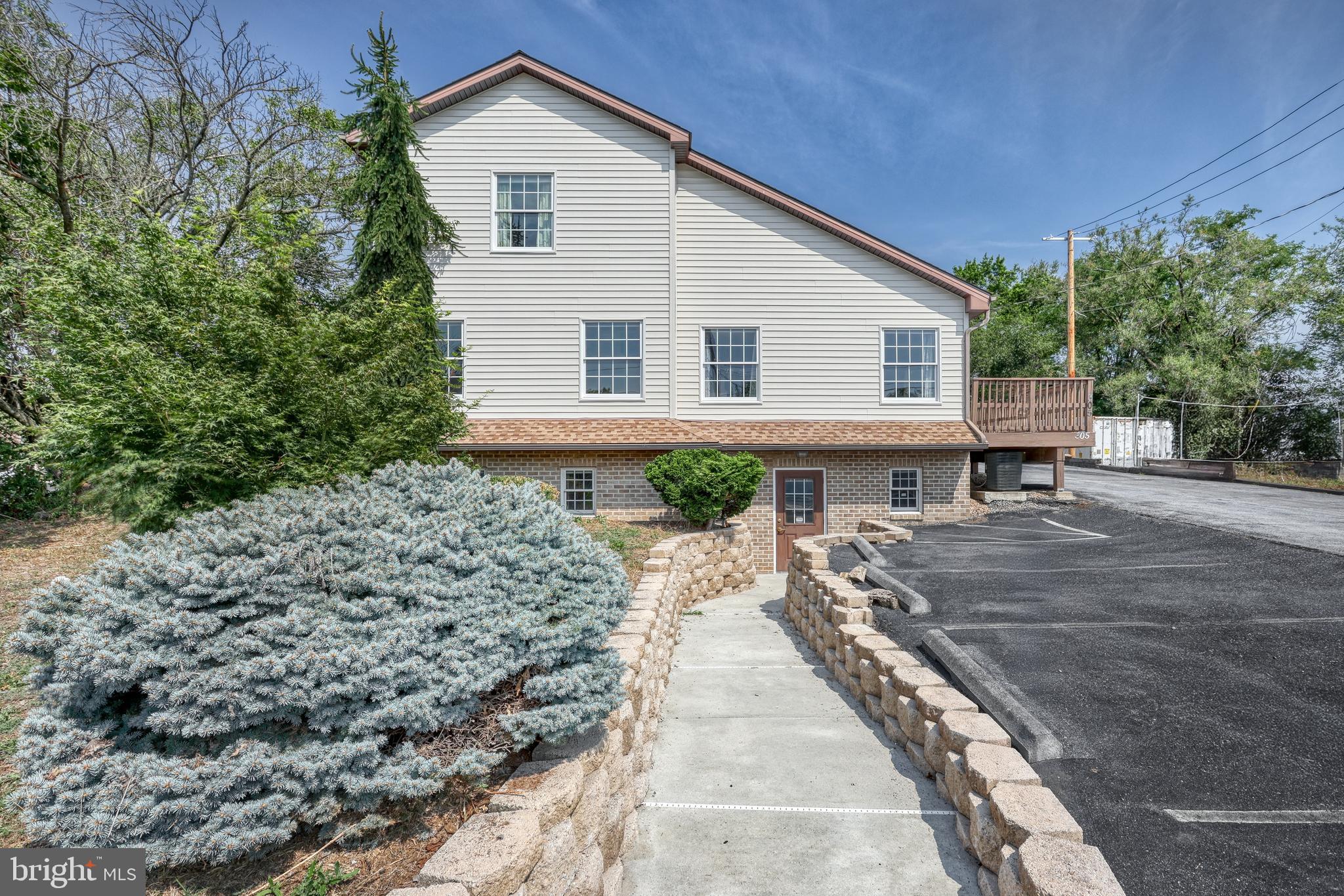 EAST PENNSBORO - Residential