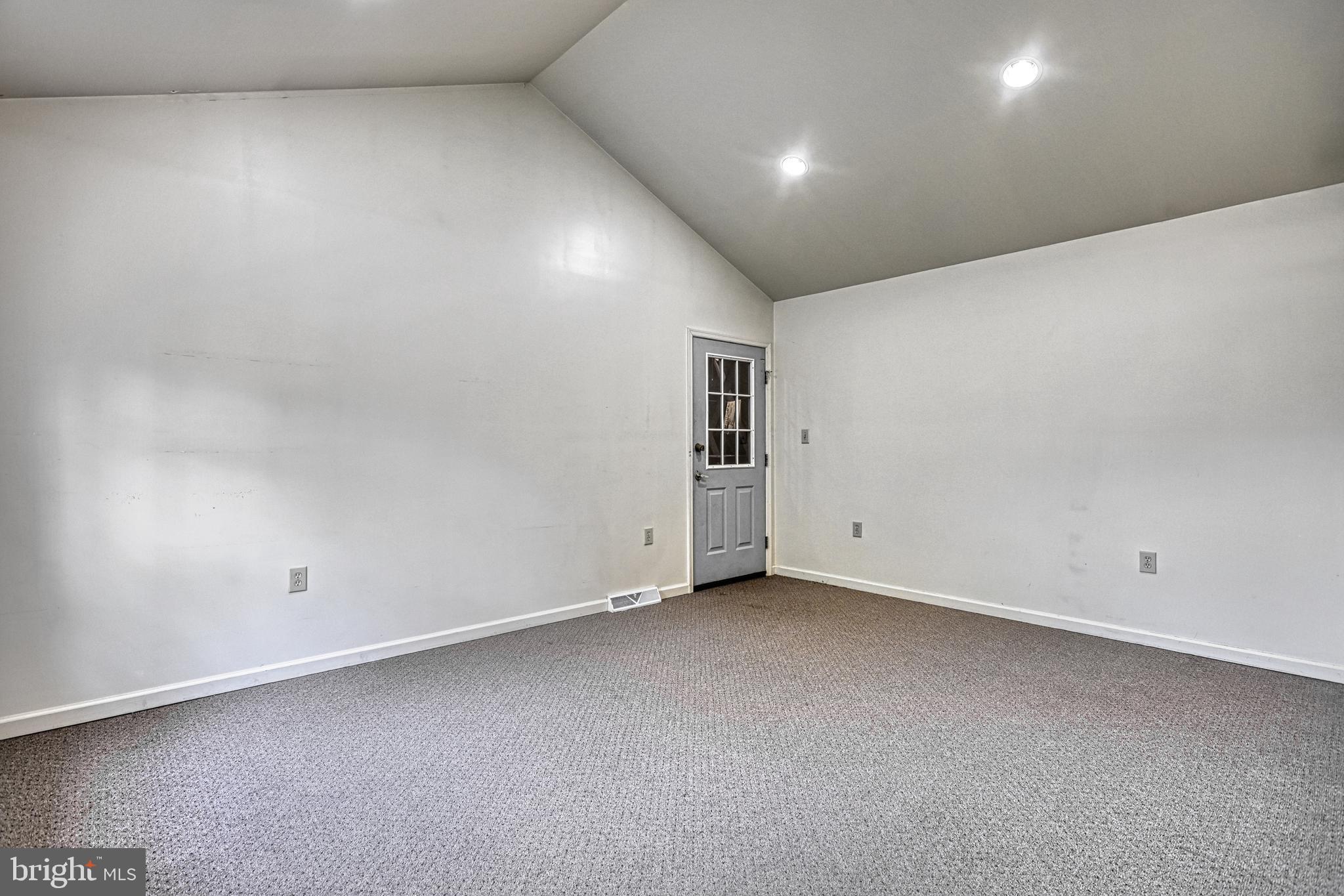 EAST PENNSBORO - Residential