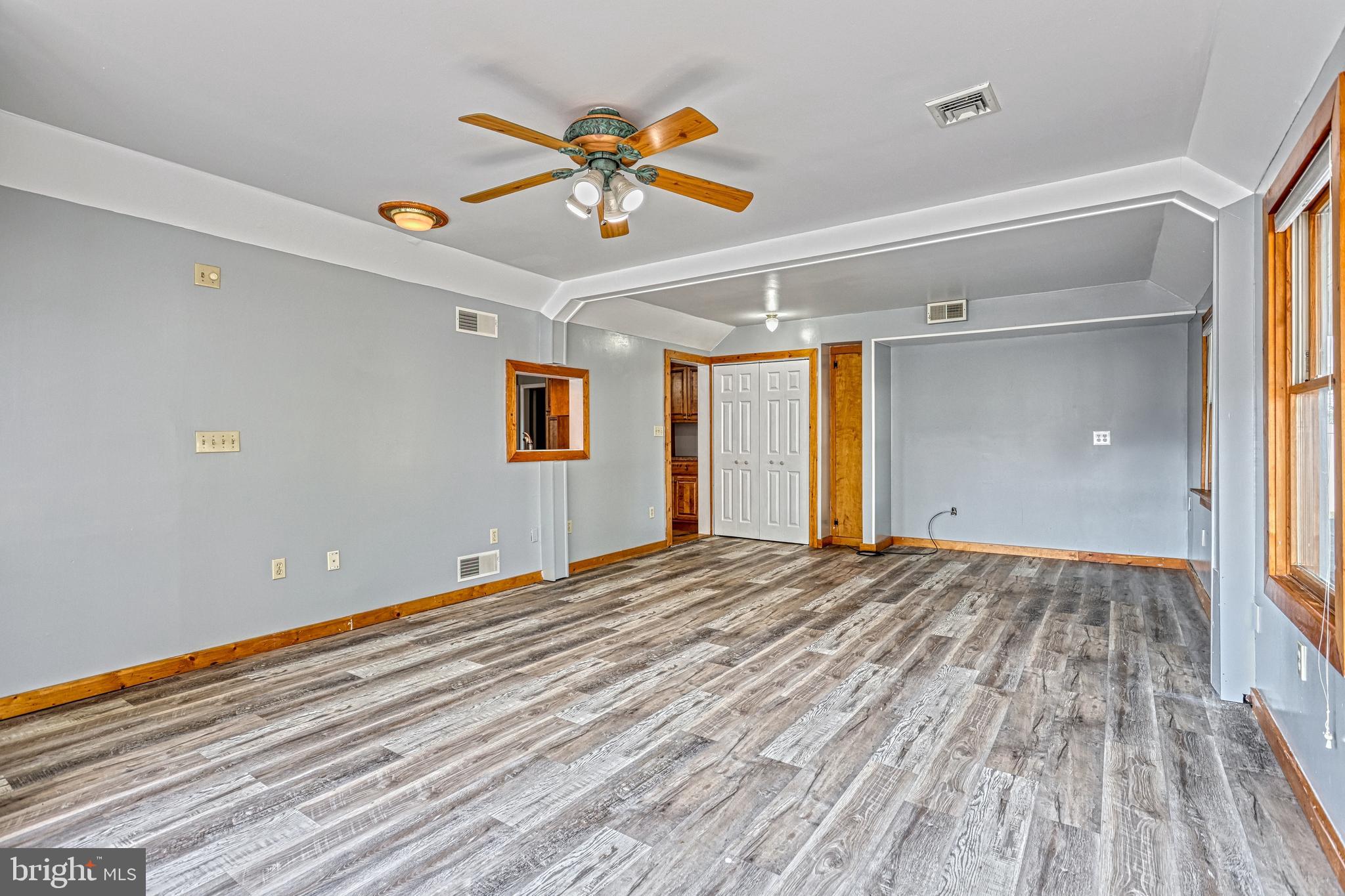 EAST PENNSBORO - Residential