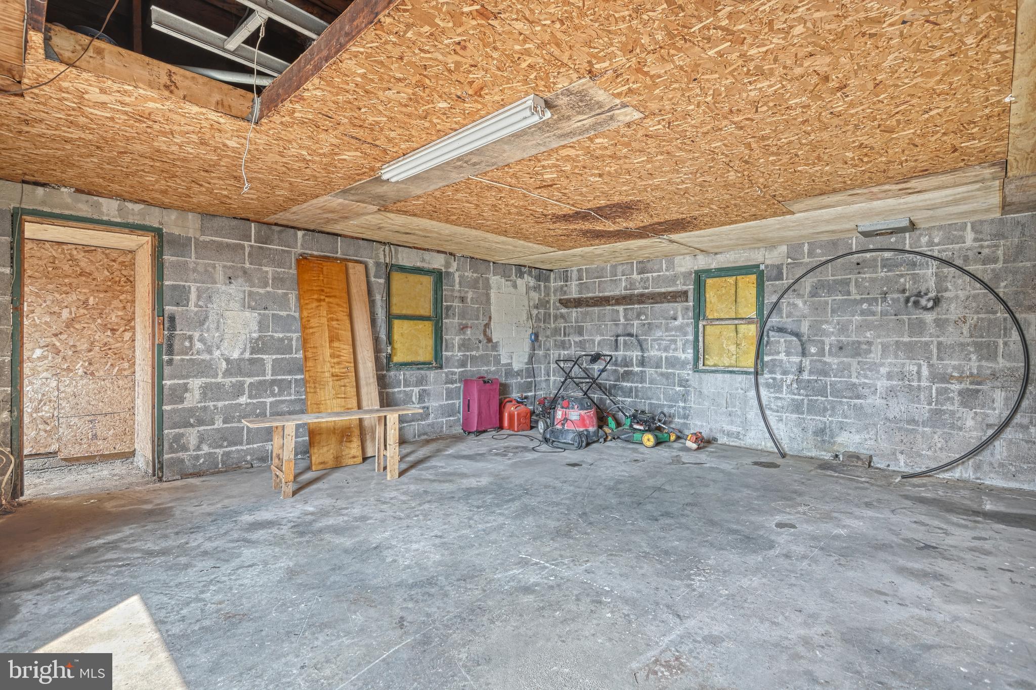 EAST PENNSBORO - Residential