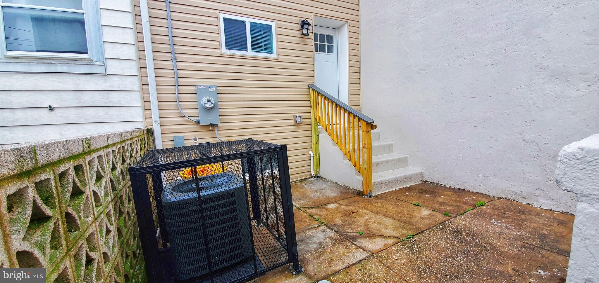 HIGHLANDTOWN - Residential