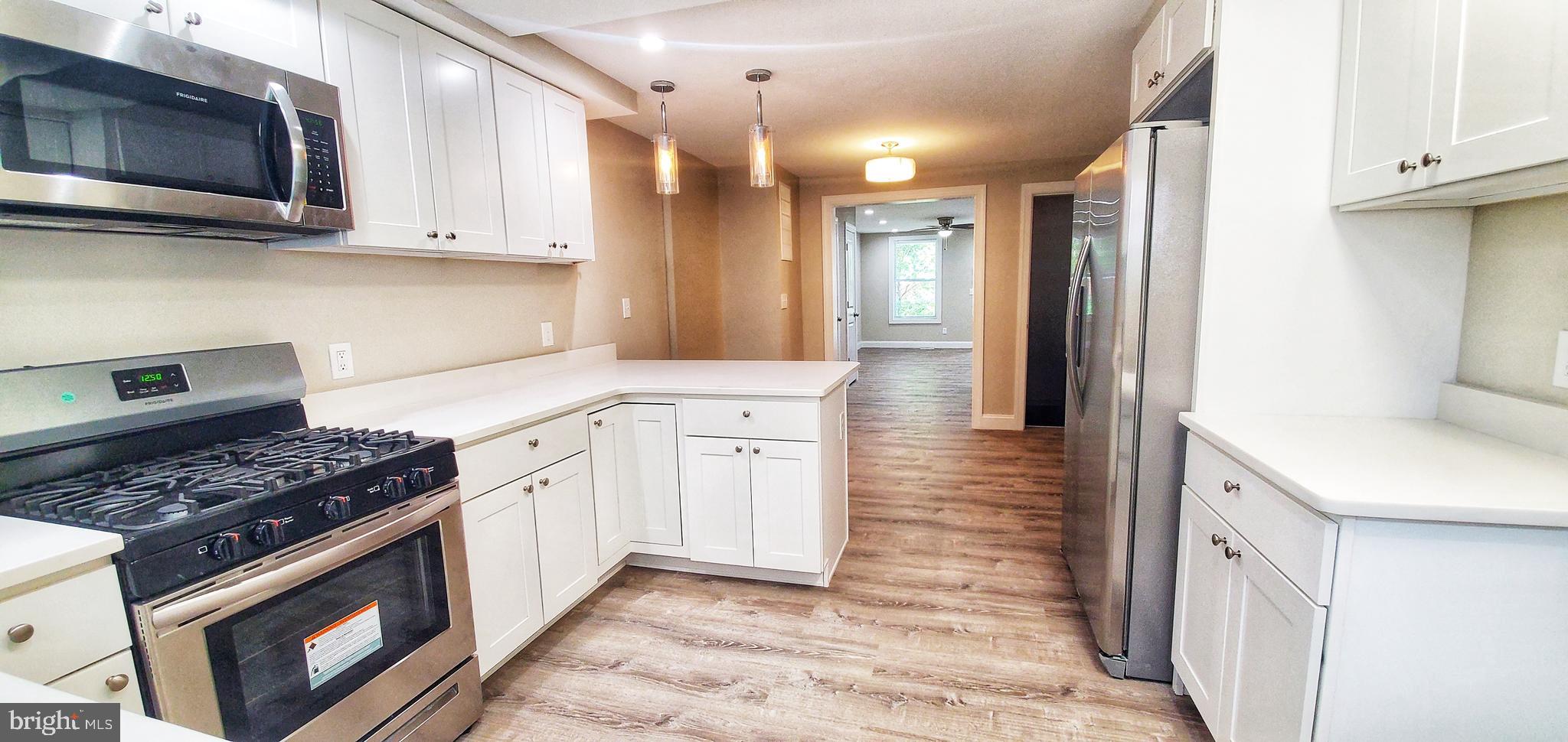 HIGHLANDTOWN - Residential