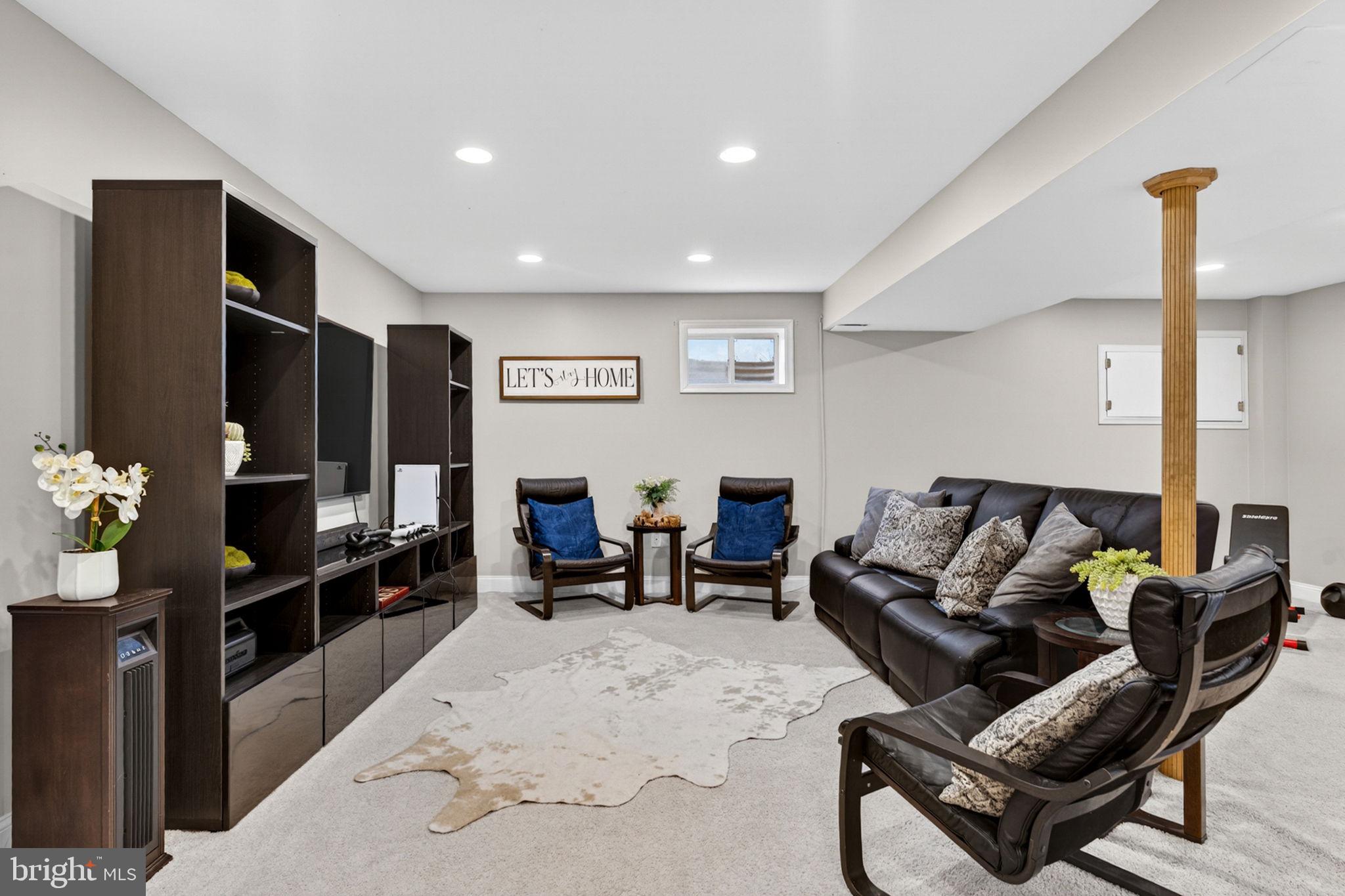 BURKE CENTRE - Residential