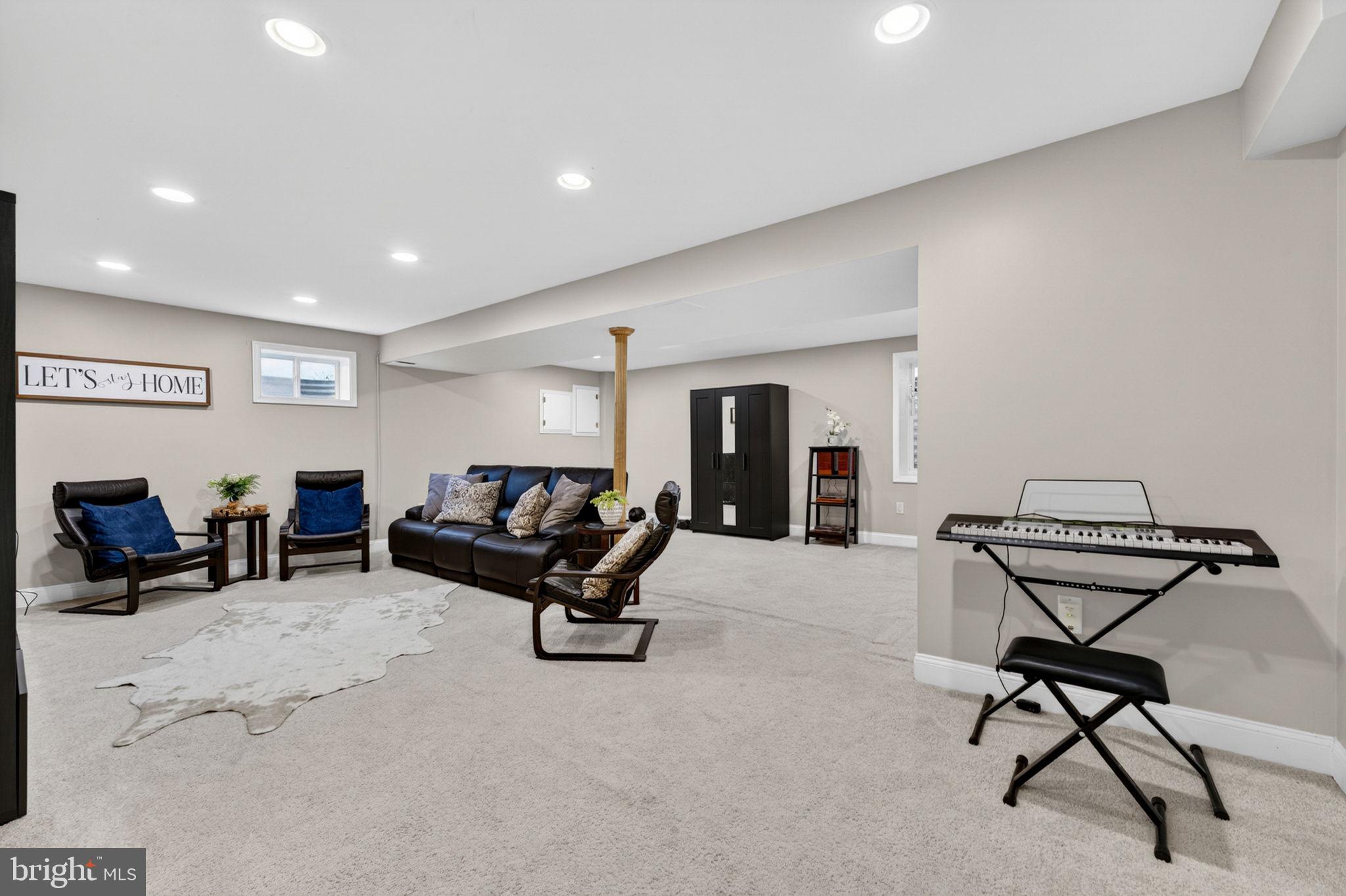 BURKE CENTRE - Residential