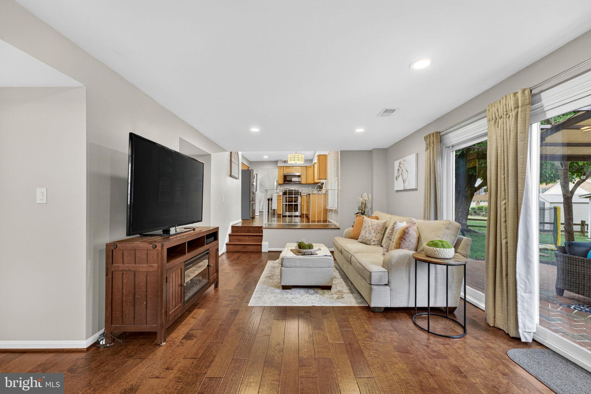 BURKE CENTRE - Residential