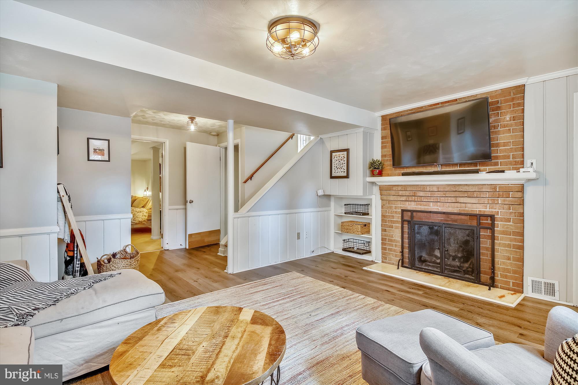 HOLLINDALE - Residential