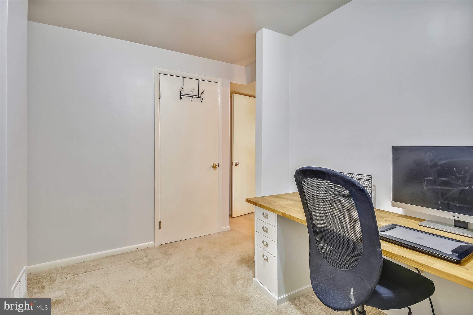 HOLLINDALE - Residential