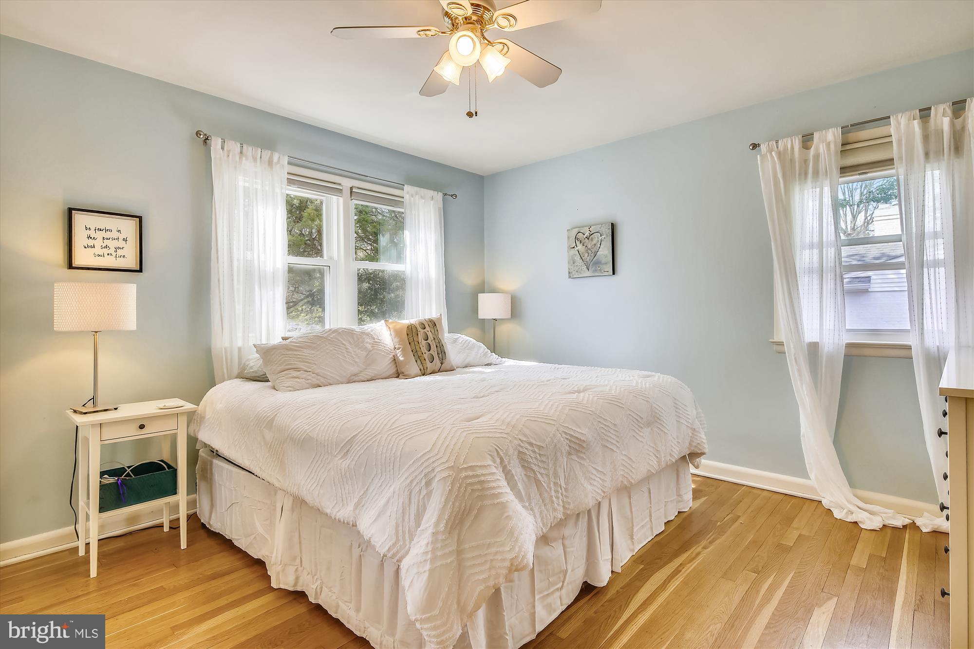 HOLLINDALE - Residential