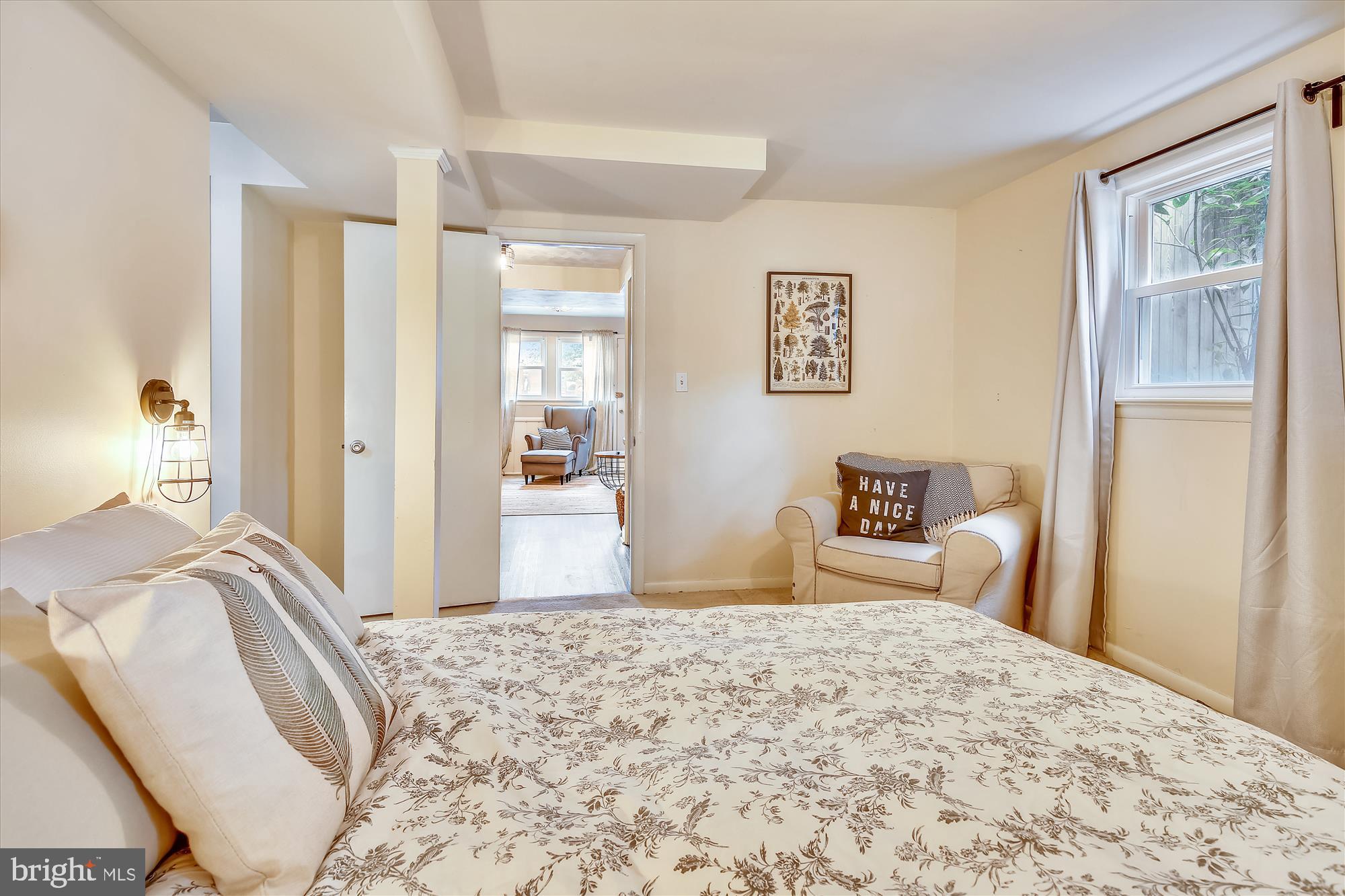 HOLLINDALE - Residential