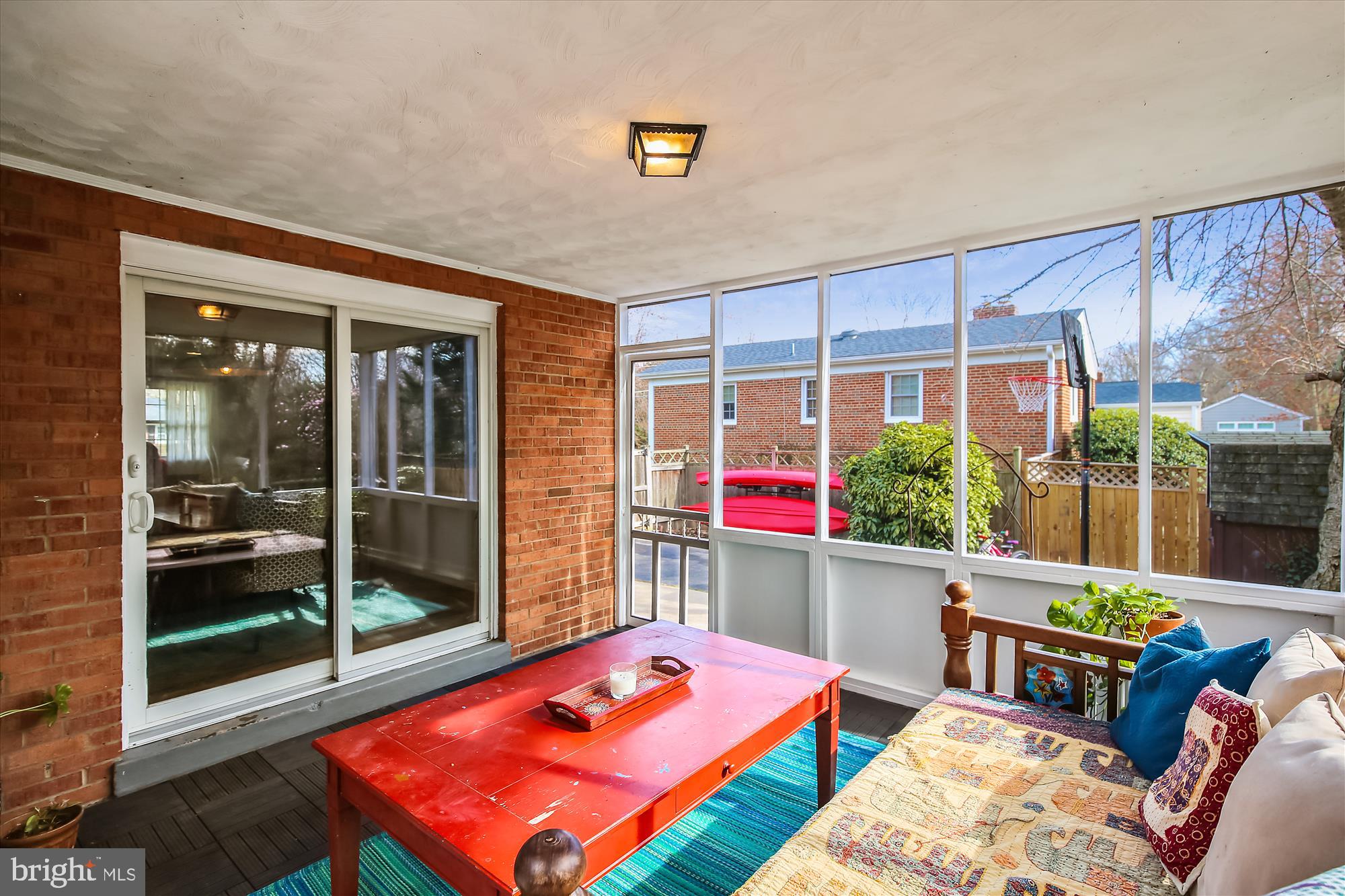 HOLLINDALE - Residential