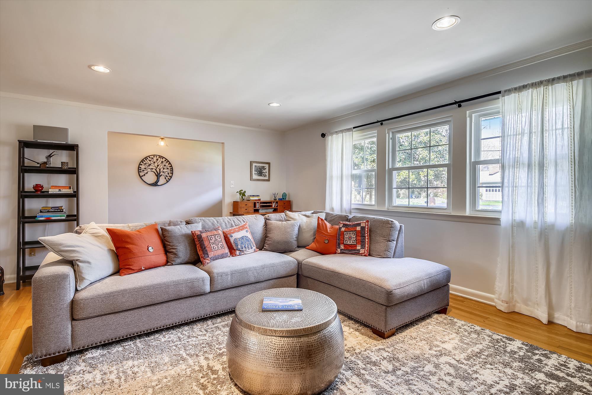 HOLLINDALE - Residential