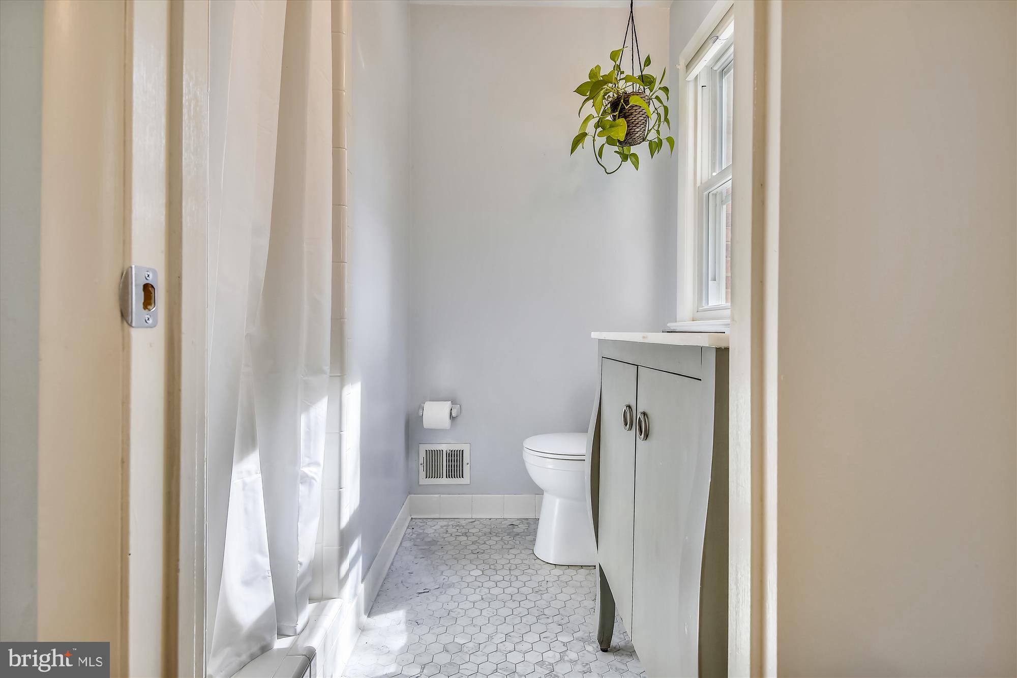 HOLLINDALE - Residential