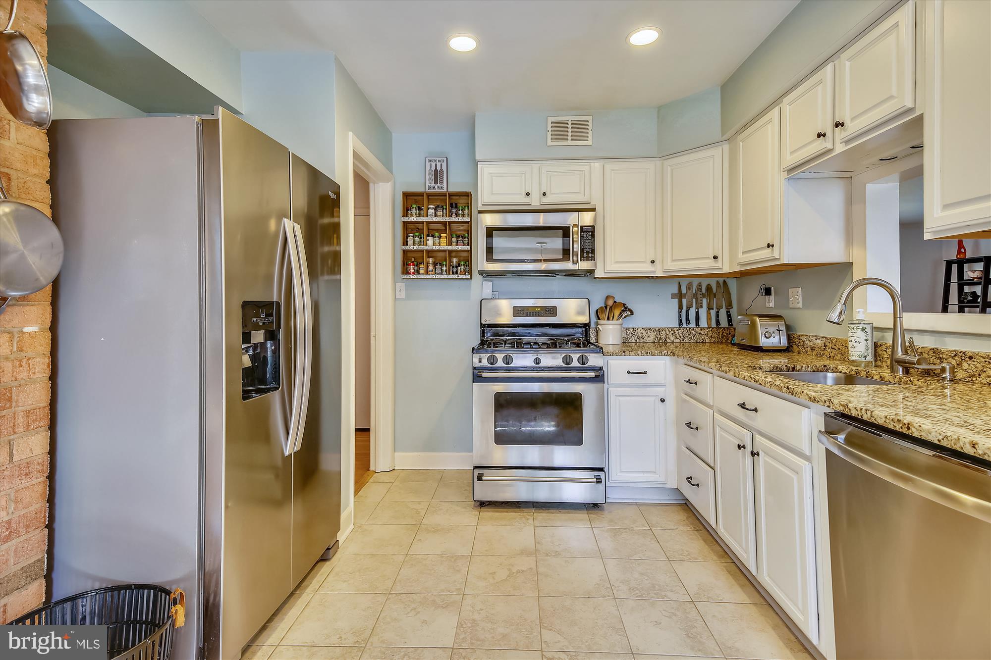 HOLLINDALE - Residential