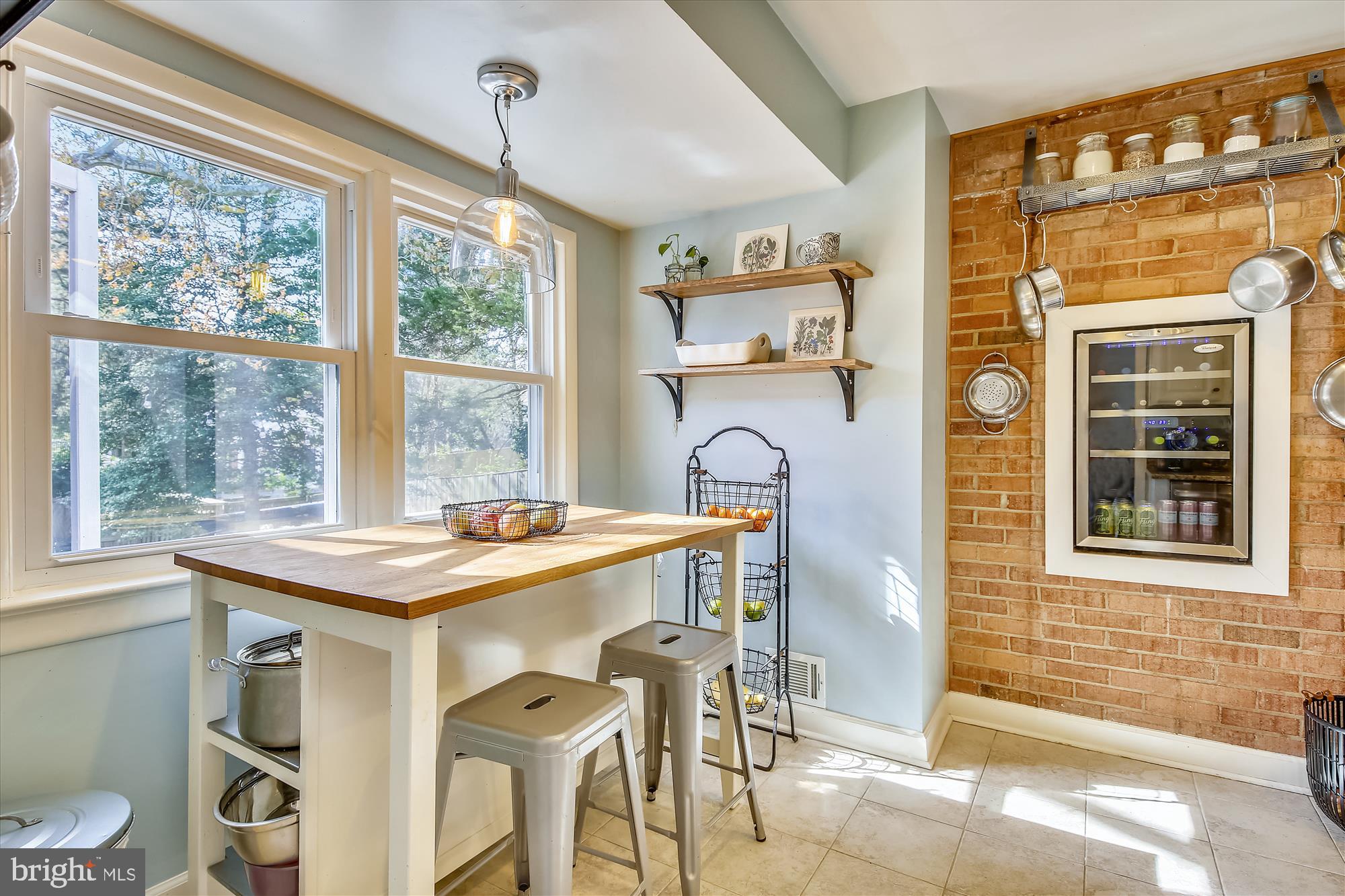 HOLLINDALE - Residential