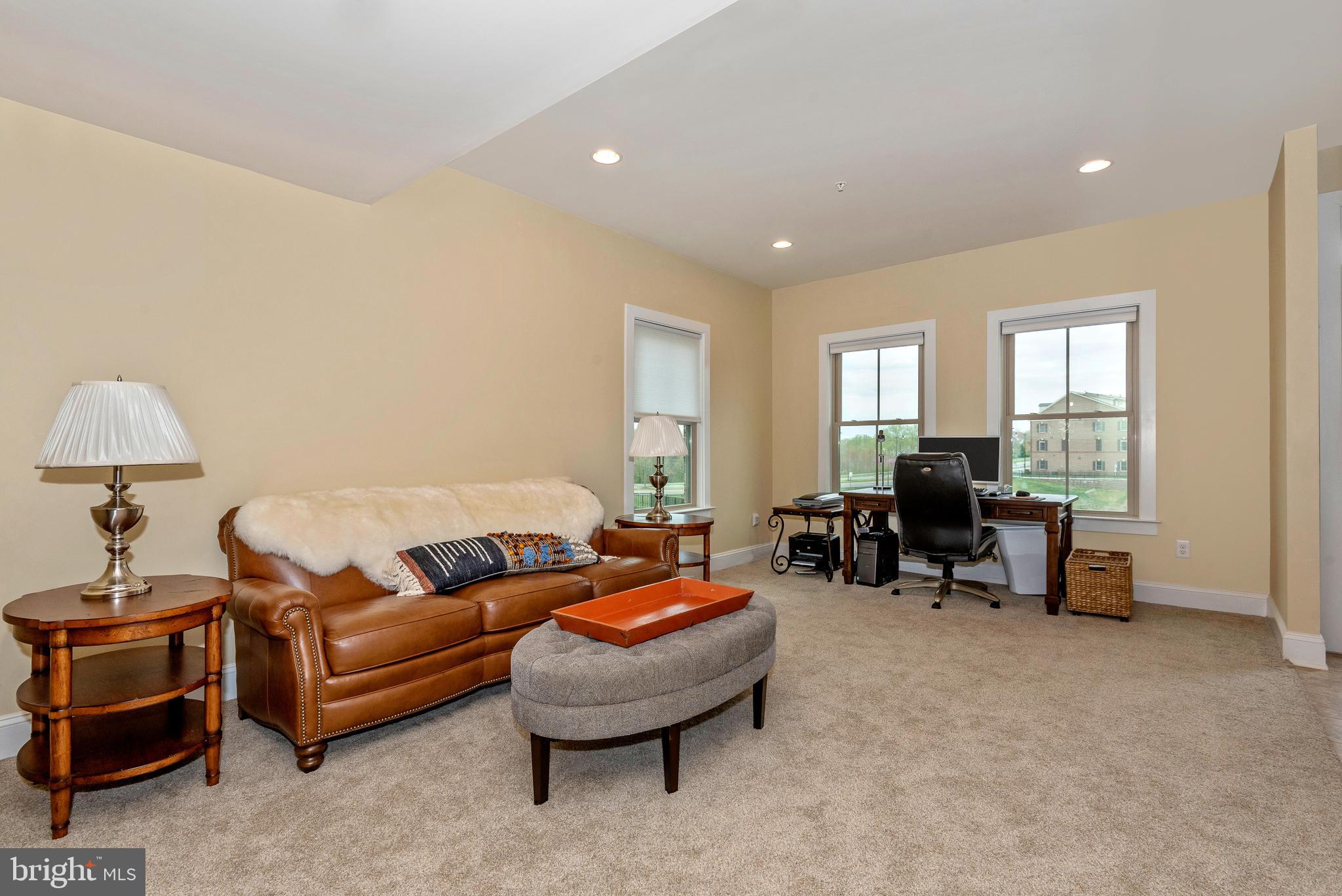 VILLAGES OF URBANA - Residential Lease