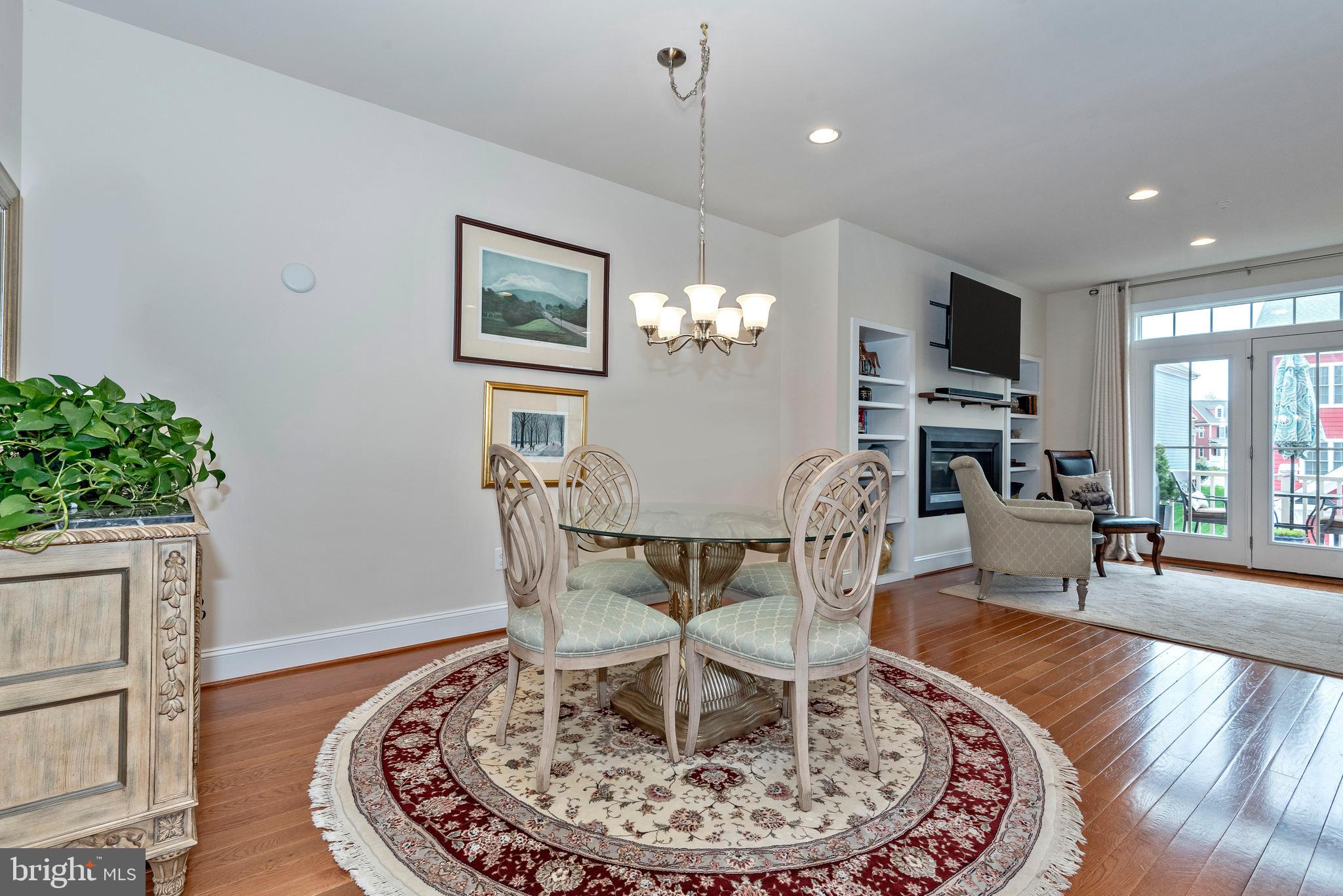 VILLAGES OF URBANA - Residential Lease