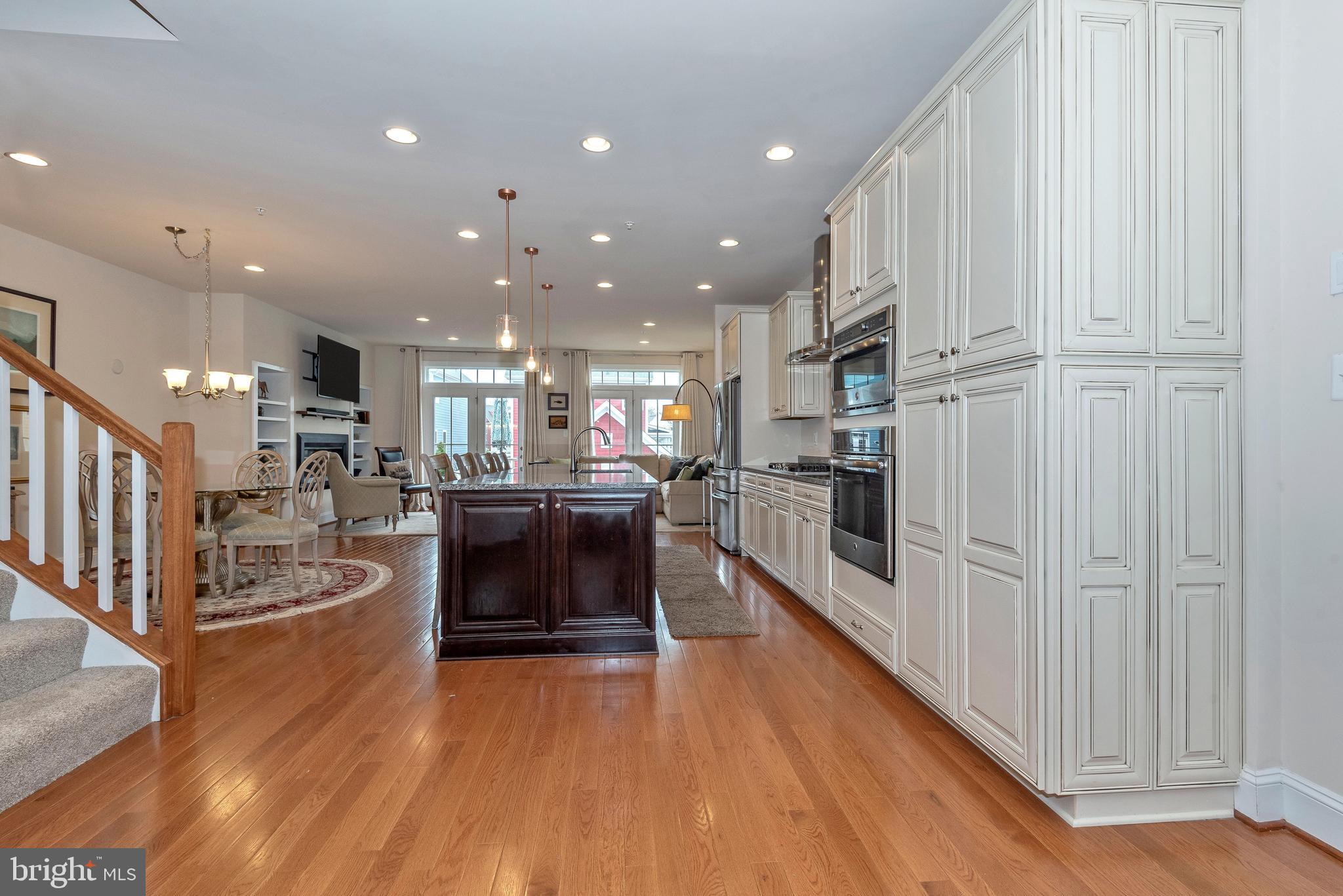 VILLAGES OF URBANA - Residential Lease