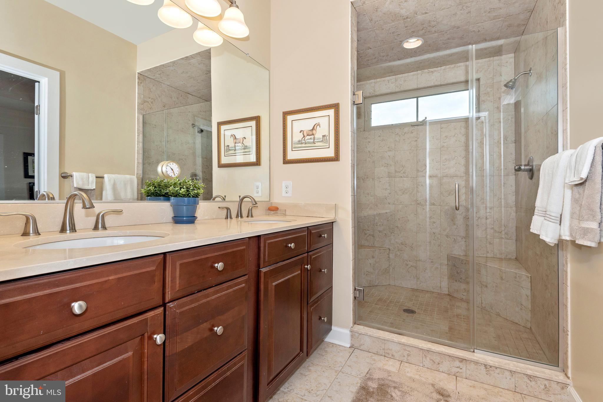 VILLAGES OF URBANA - Residential Lease