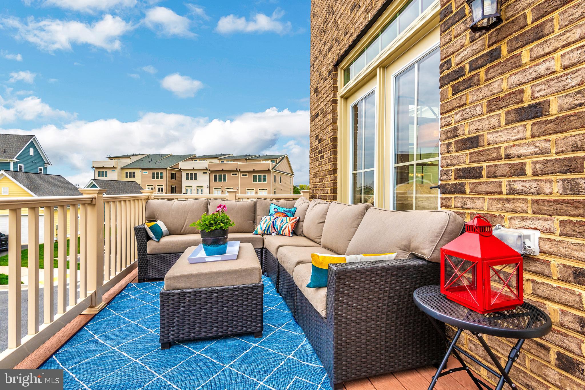 VILLAGES OF URBANA - Residential Lease