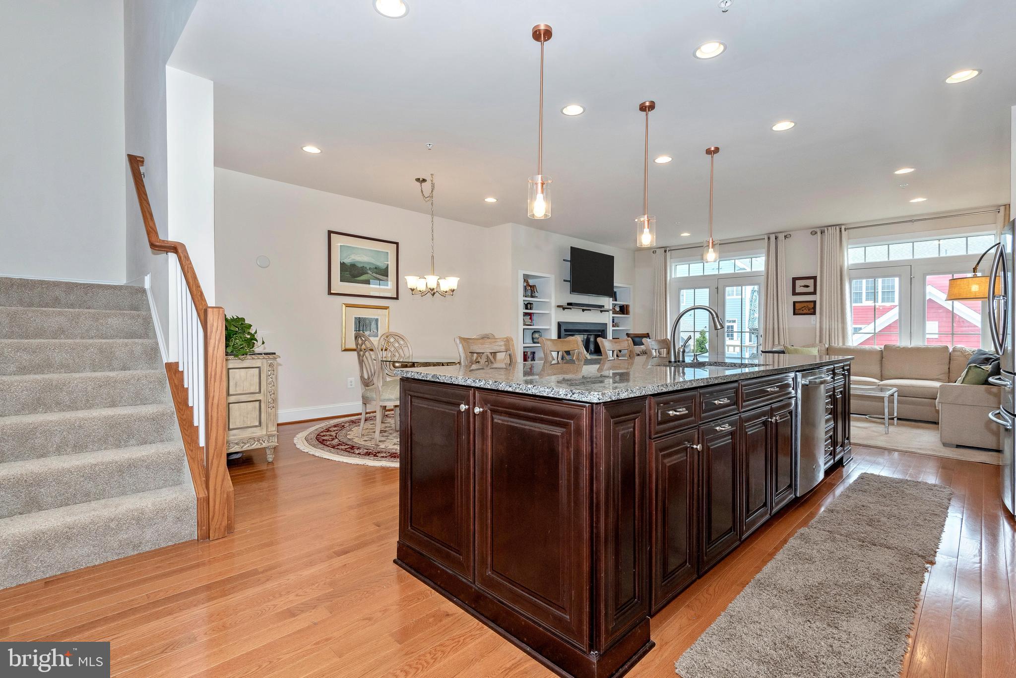 VILLAGES OF URBANA - Residential Lease