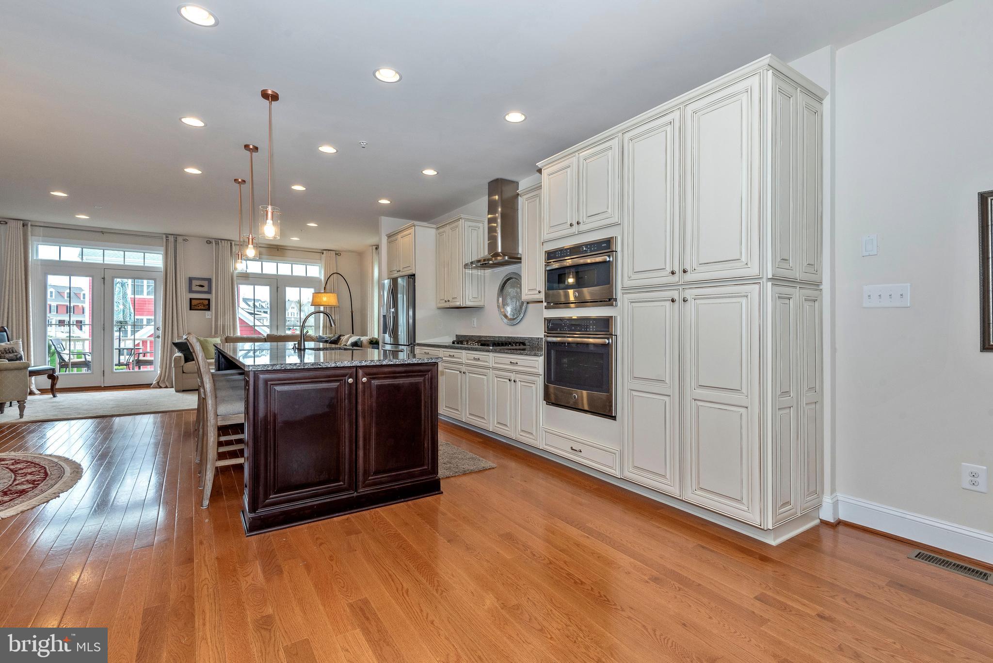 VILLAGES OF URBANA - Residential Lease