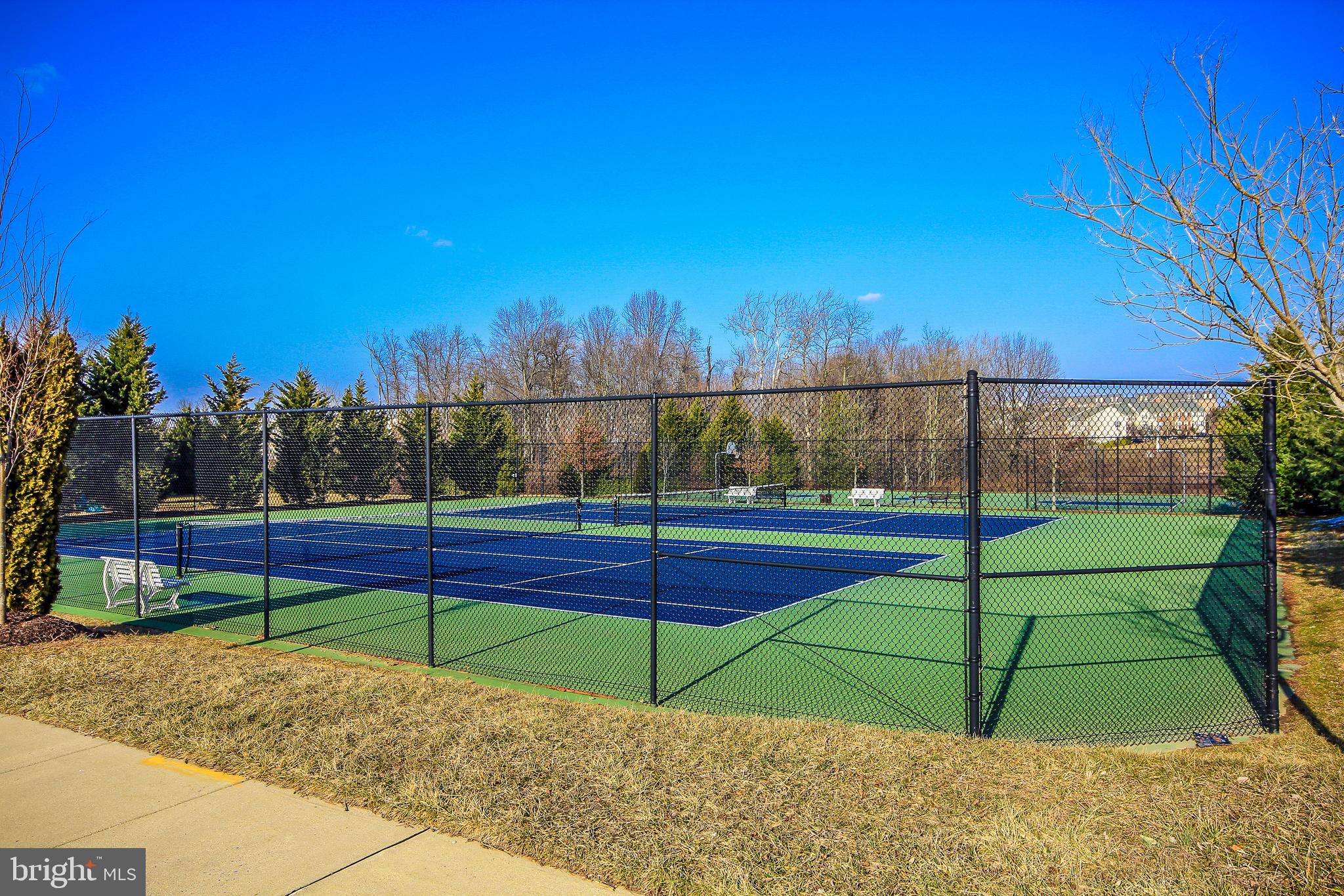 VILLAGES OF URBANA - Residential Lease