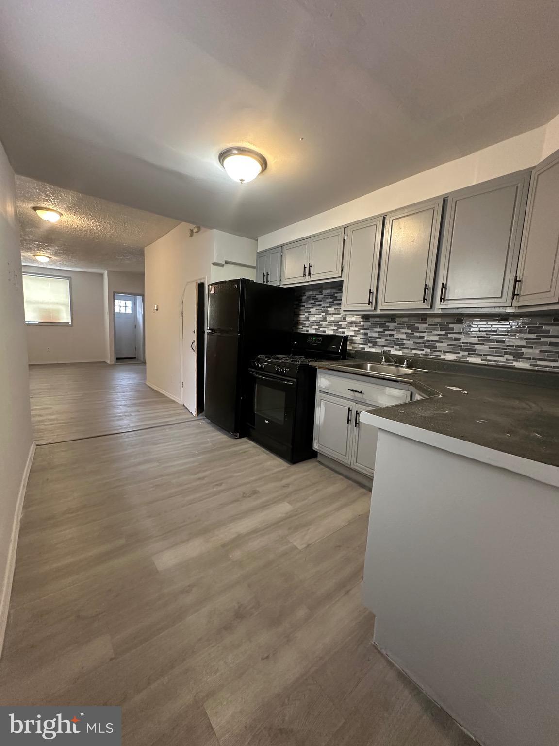 PORT RICHMOND - Residential