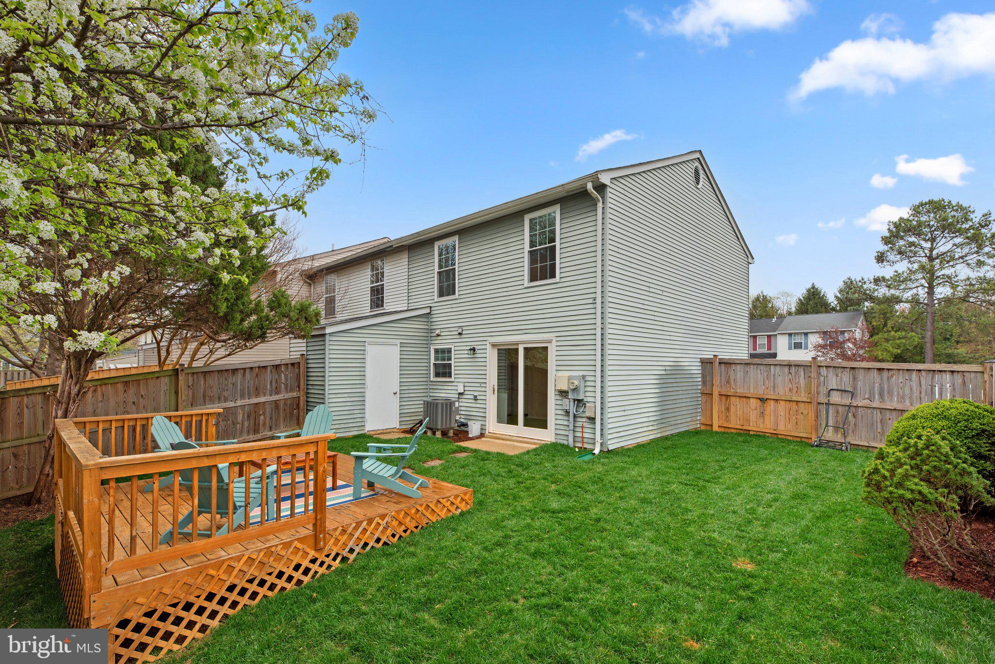 WHISPERING WOODS - Residential