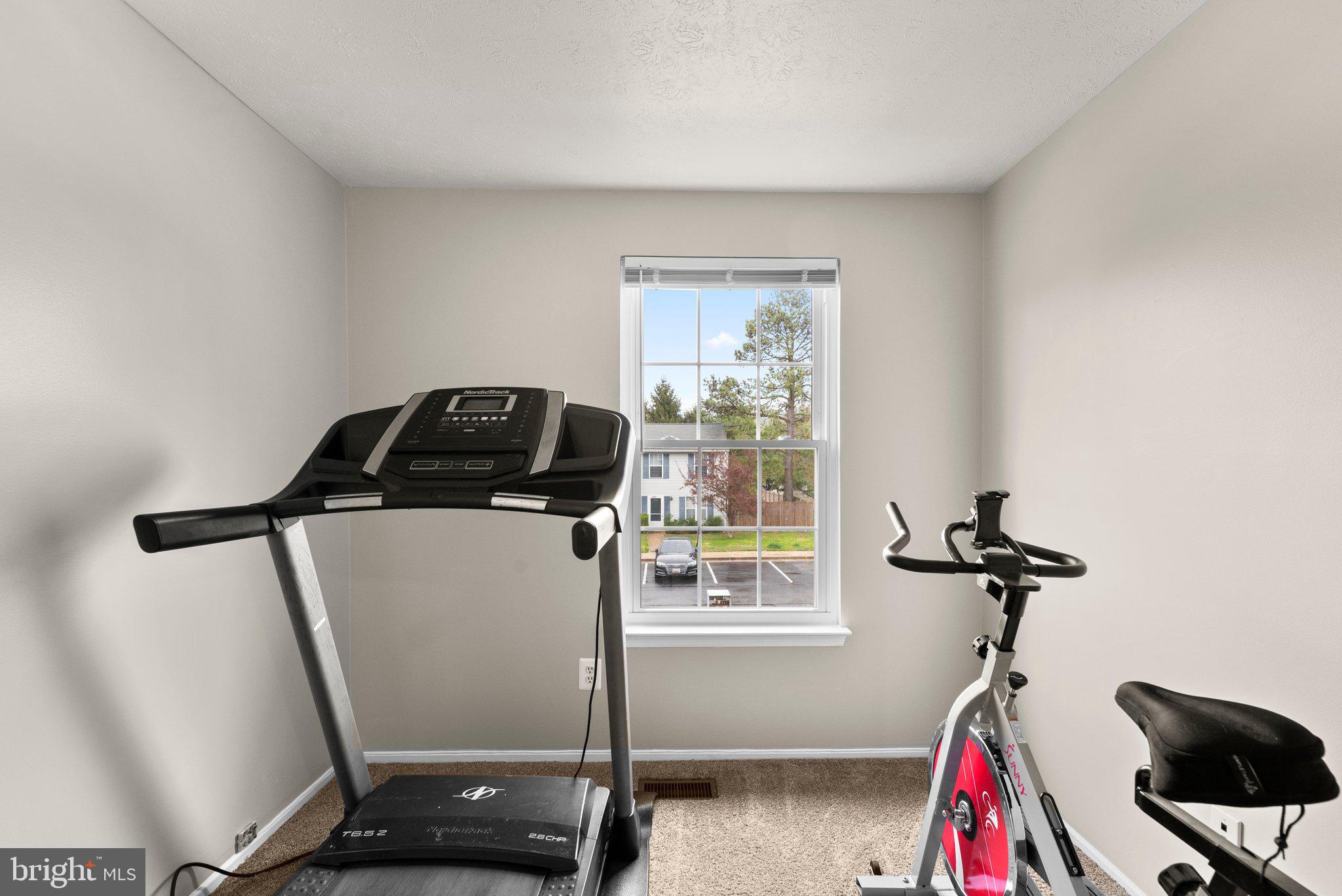 WHISPERING WOODS - Residential