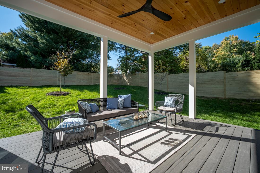 VIENNA WOODS - Residential