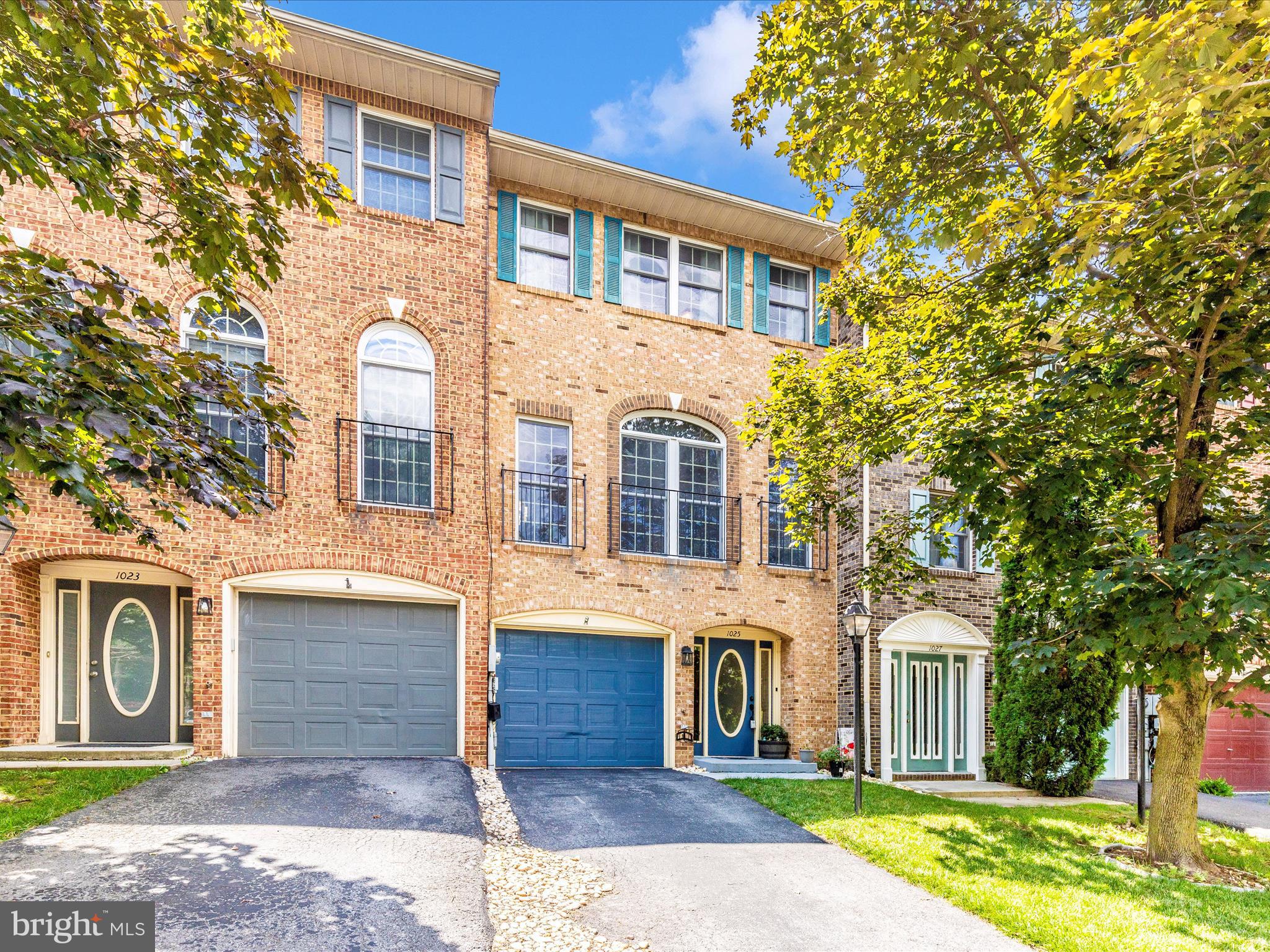 NORTH GATE TOWNE HOMES - Residential