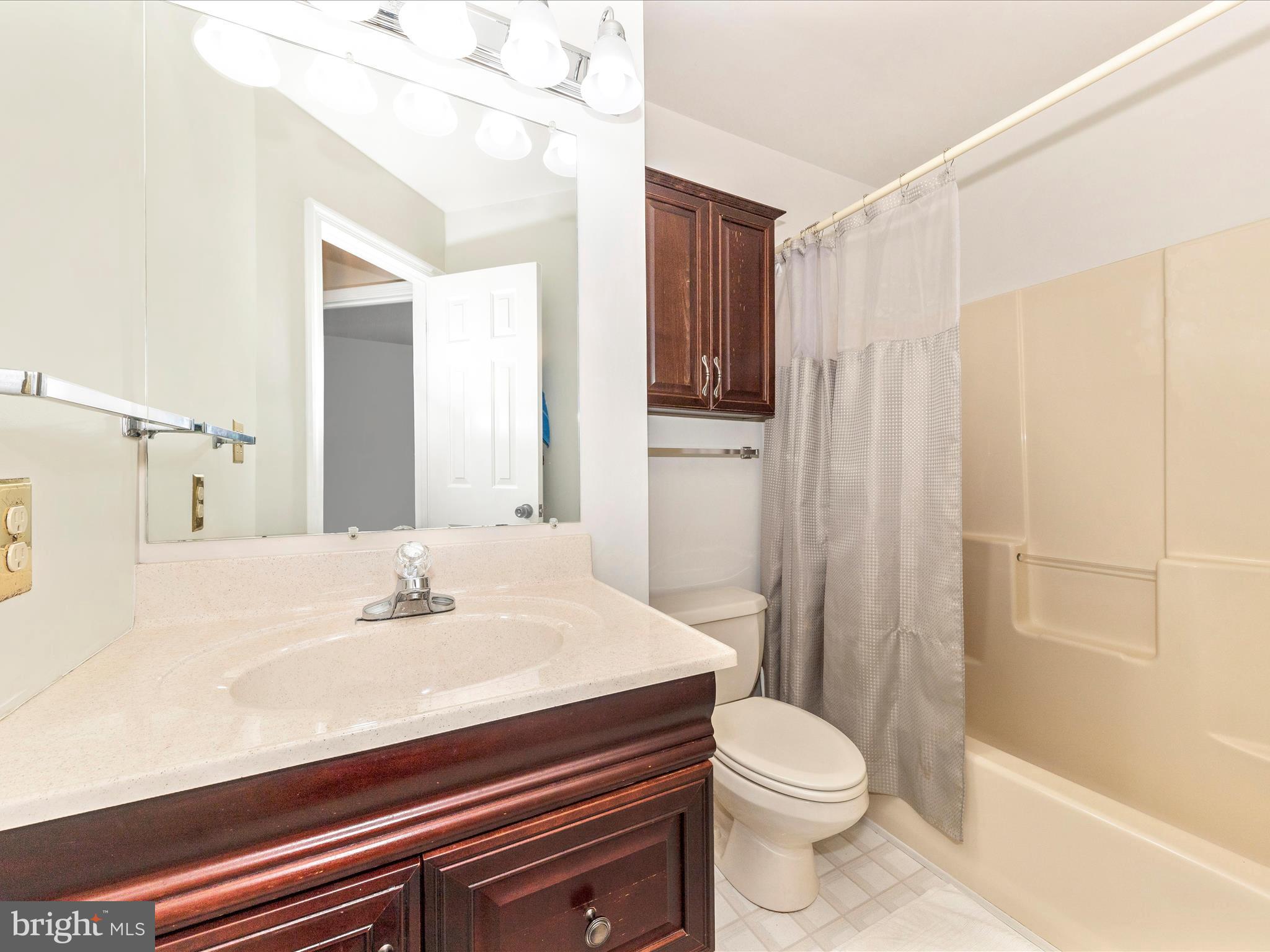 NORTH GATE TOWNE HOMES - Residential