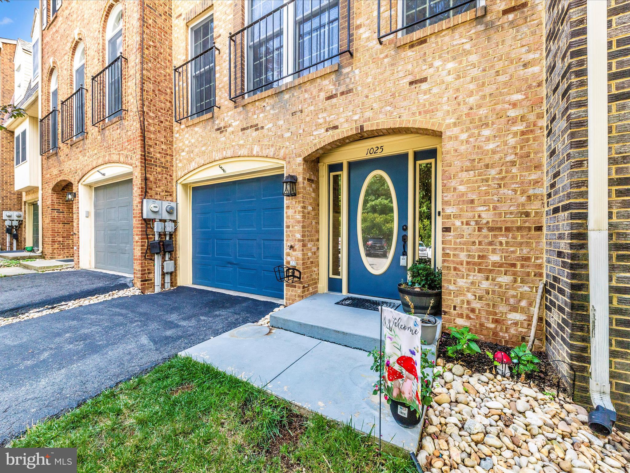 NORTH GATE TOWNE HOMES - Residential