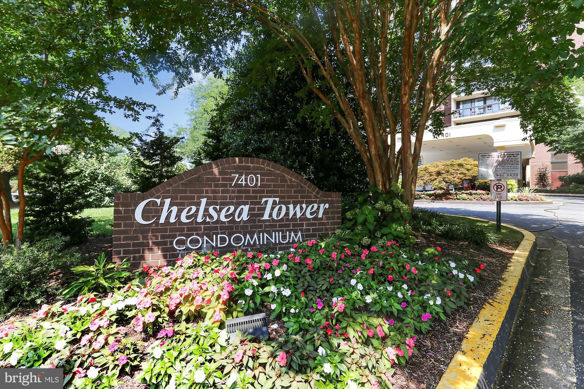 CHELSEA TOWERS - Residential