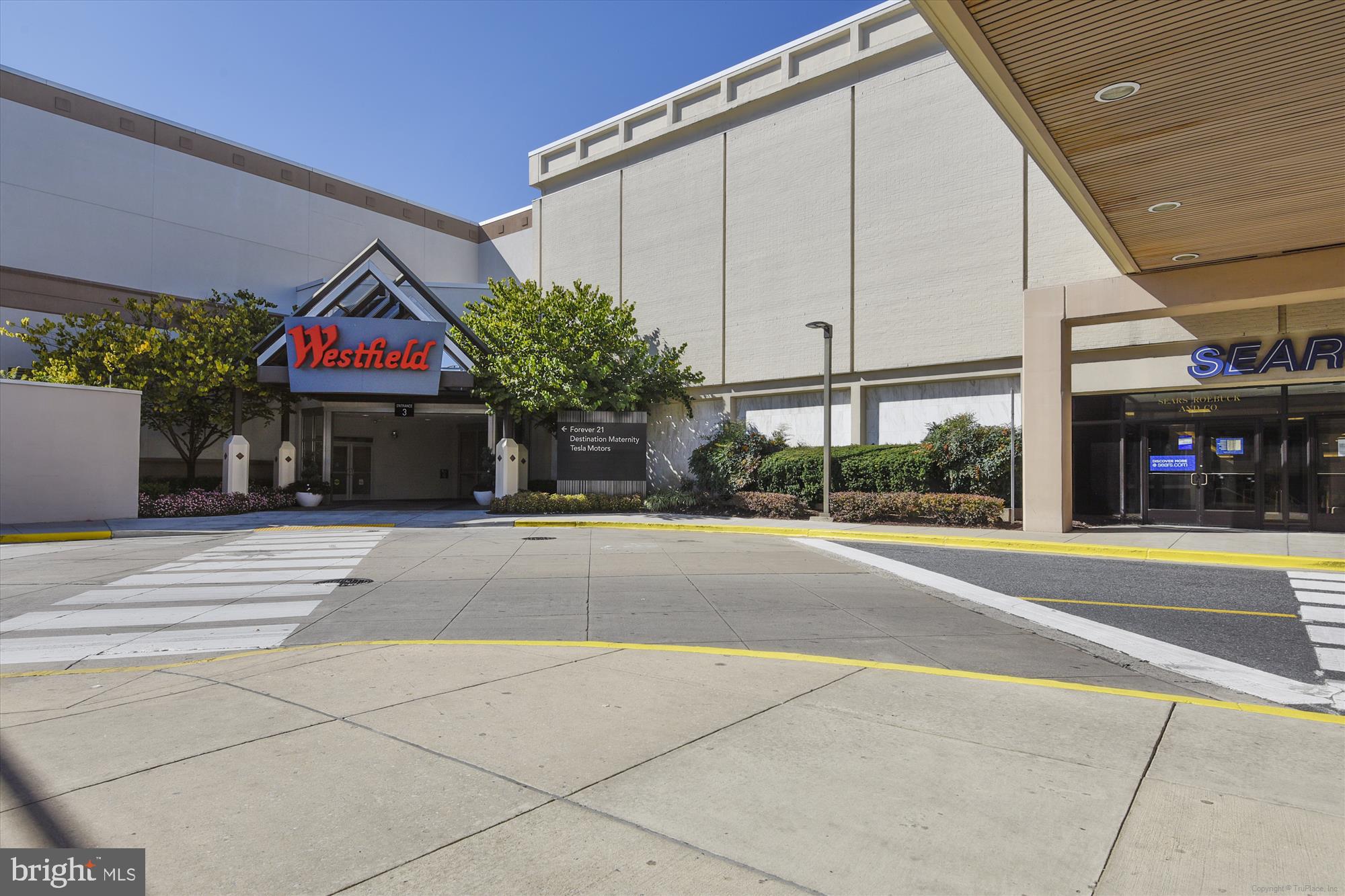 CHELSEA TOWERS - Residential