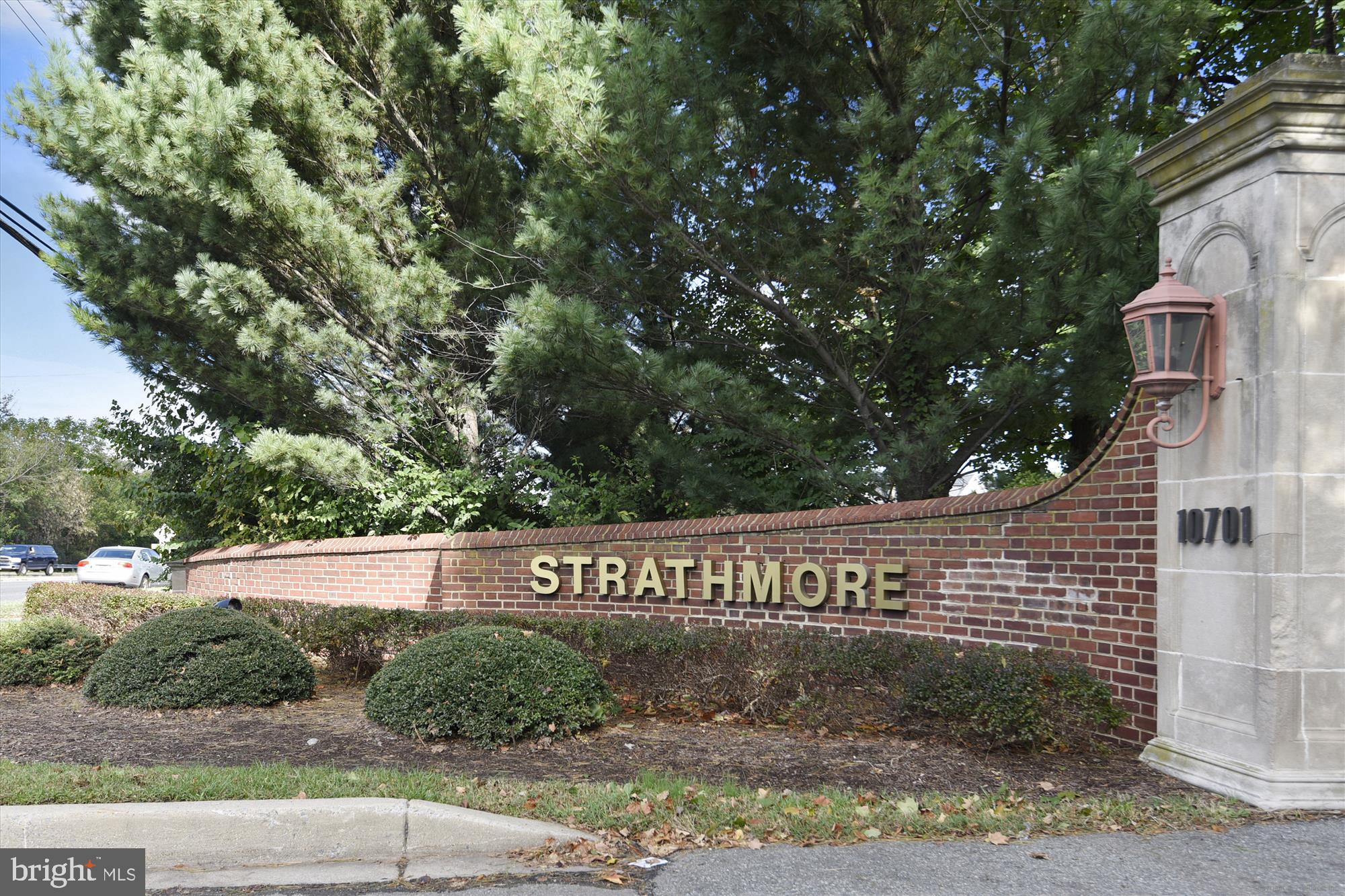 CHELSEA TOWERS - Residential