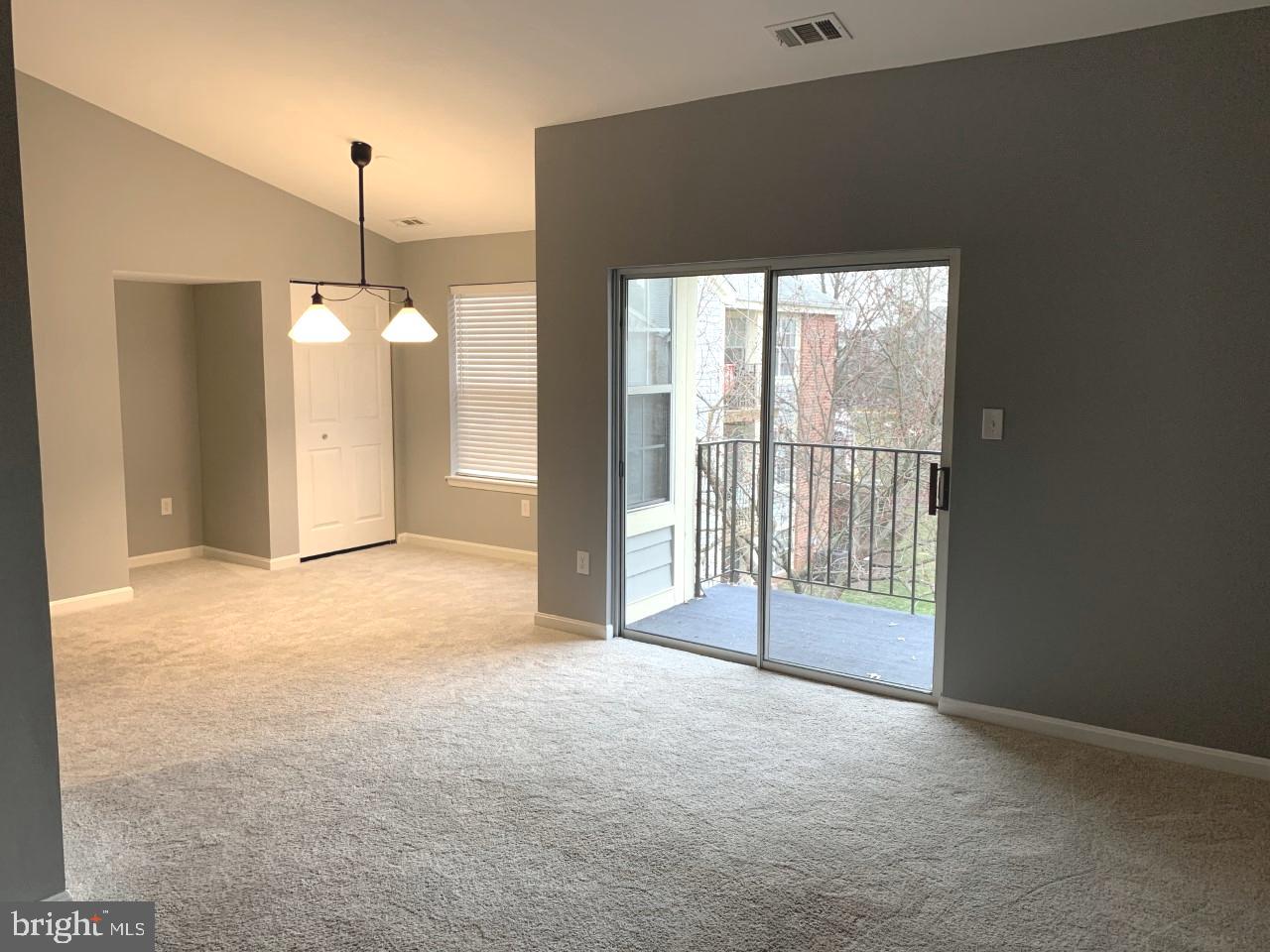 CROMWELL FOUNTAIN - Residential Lease