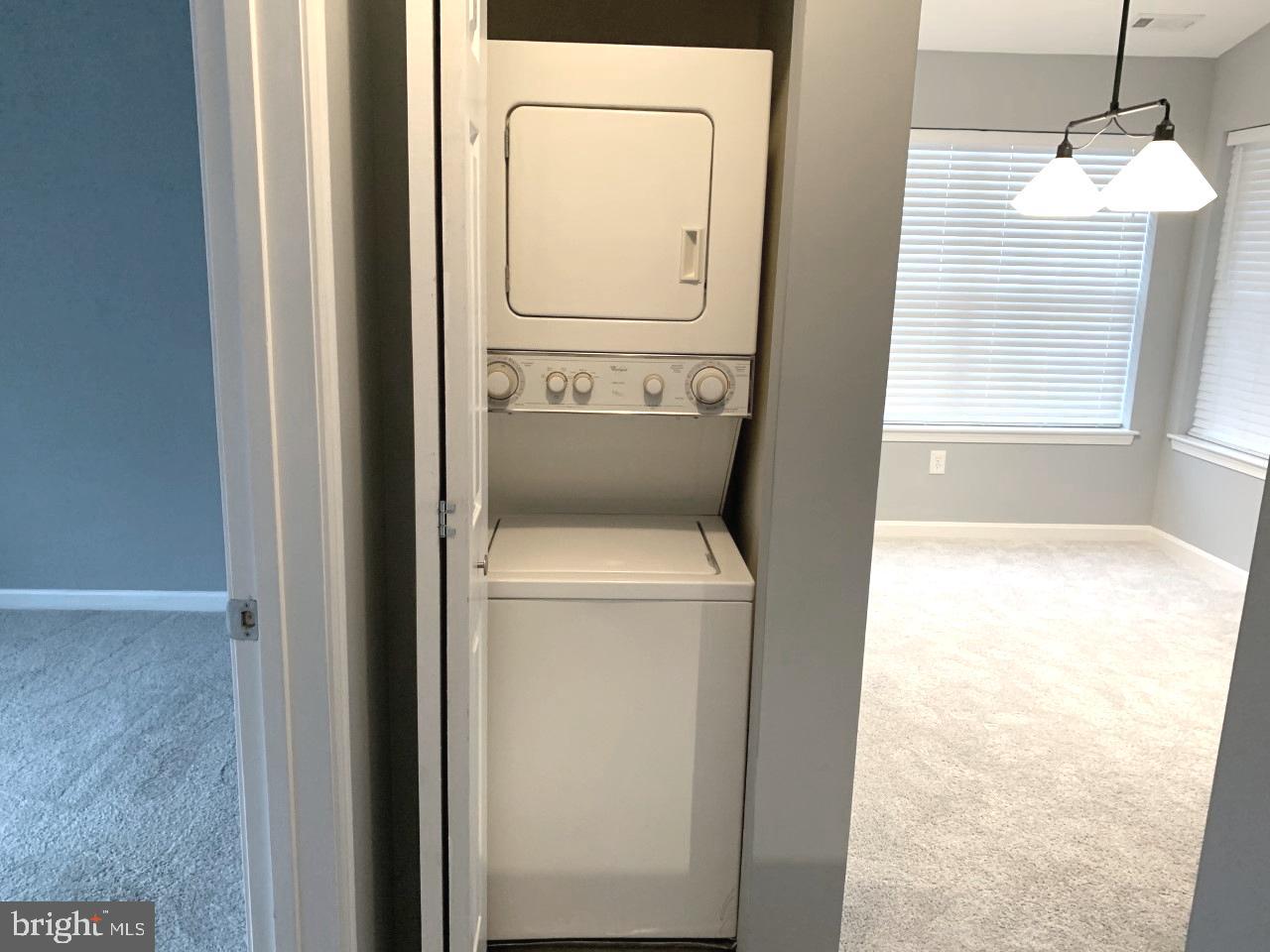 CROMWELL FOUNTAIN - Residential Lease