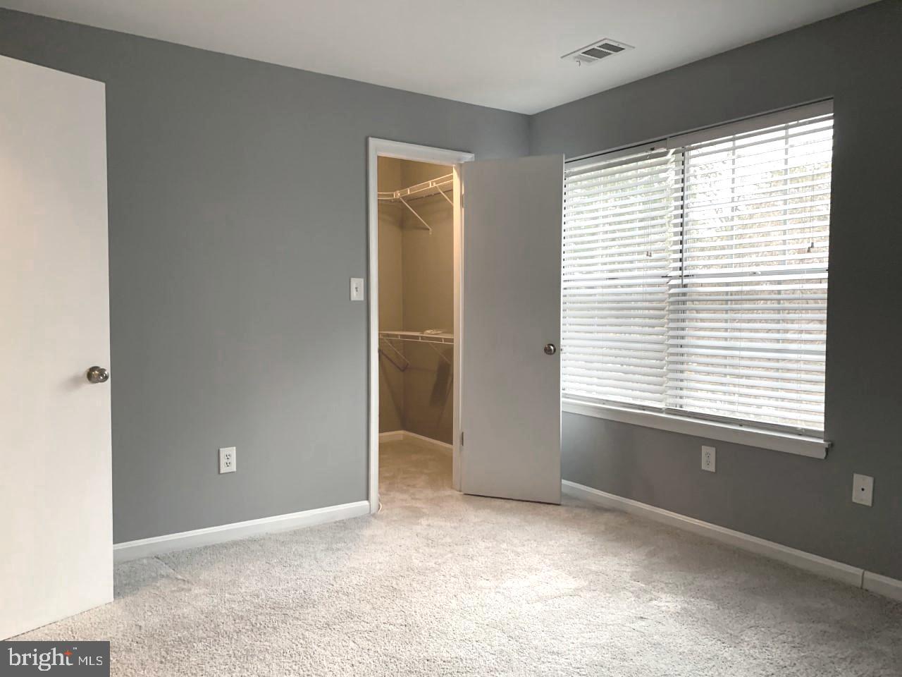 CROMWELL FOUNTAIN - Residential Lease