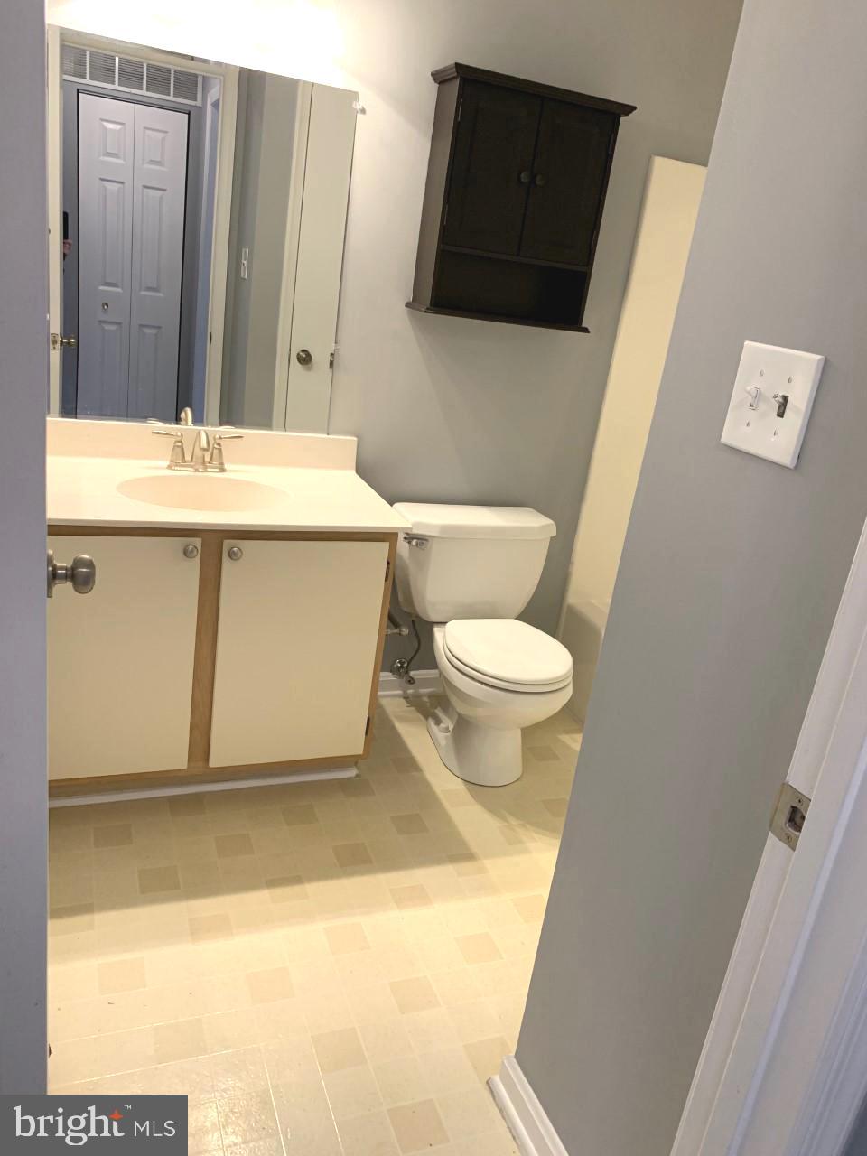 CROMWELL FOUNTAIN - Residential Lease