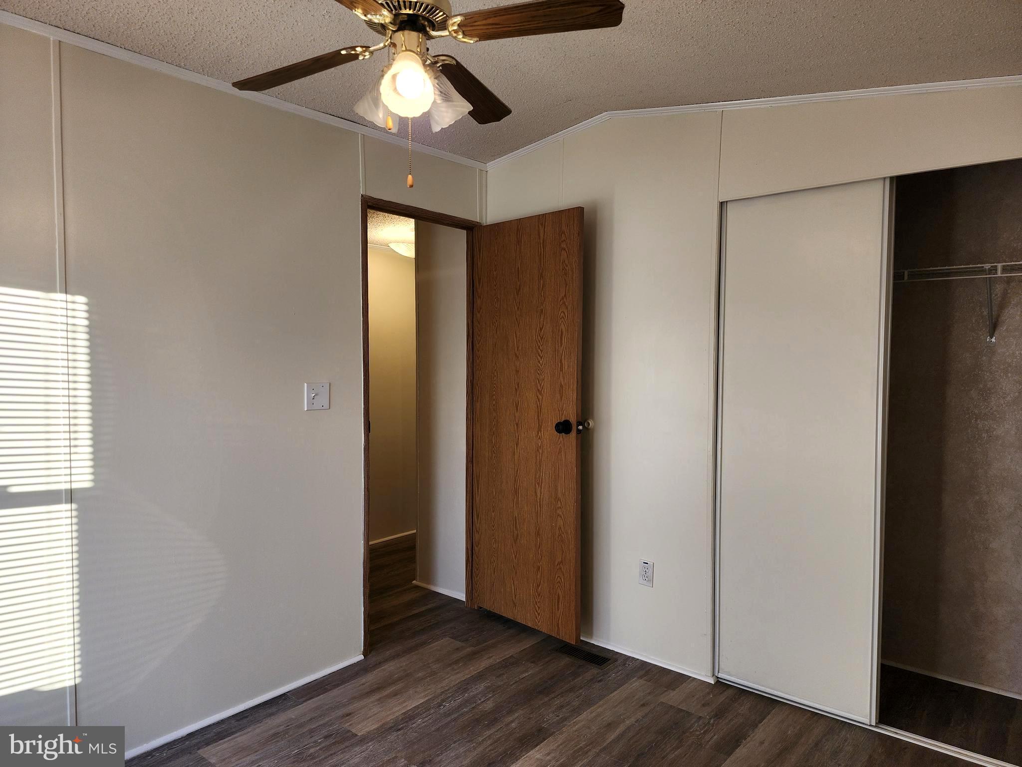 LINCOLN ESTATES MHP - Residential