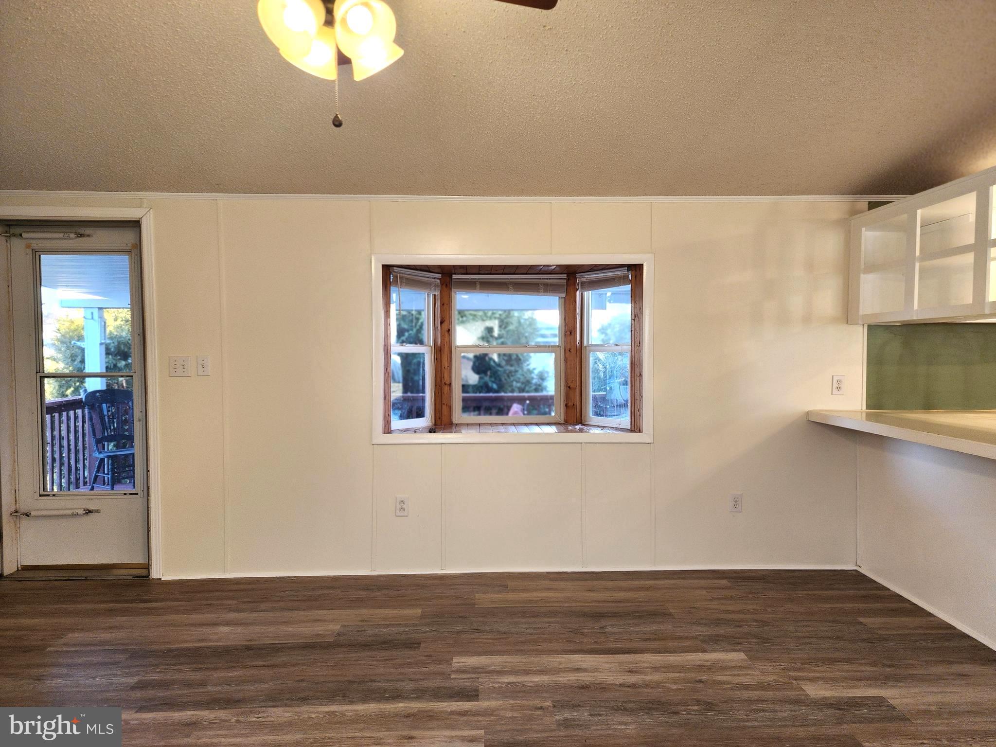 LINCOLN ESTATES MHP - Residential