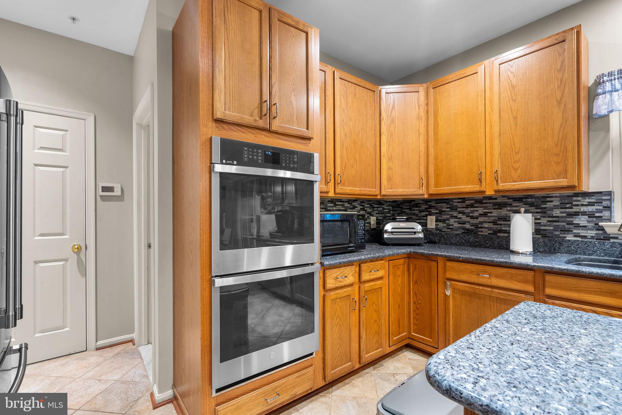 TANTALLON ON THE POTOMAC - Residential