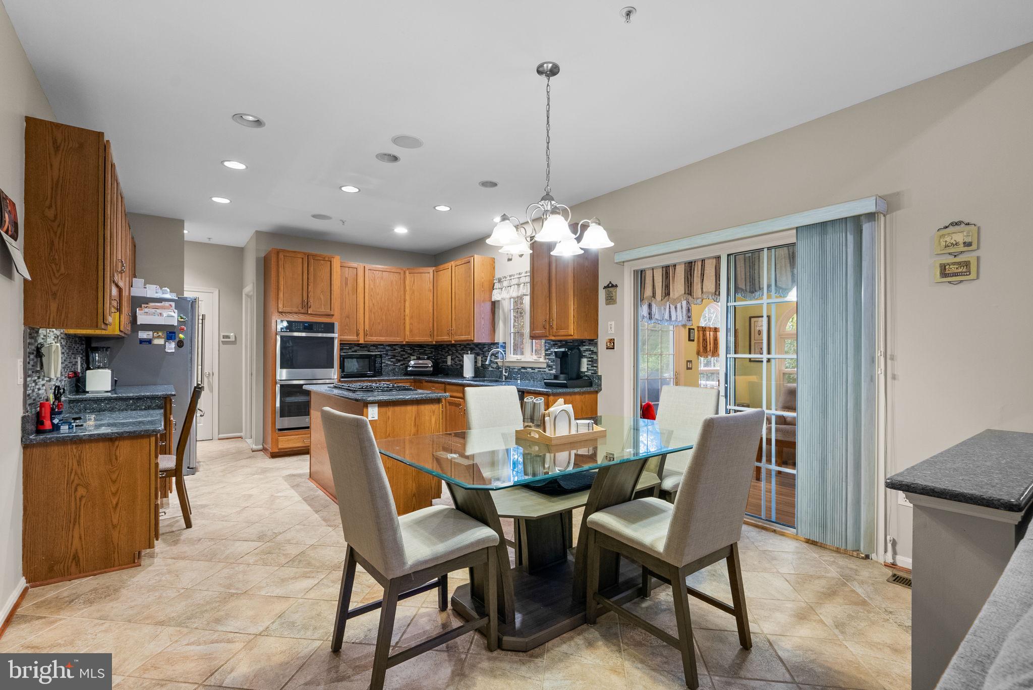 TANTALLON ON THE POTOMAC - Residential