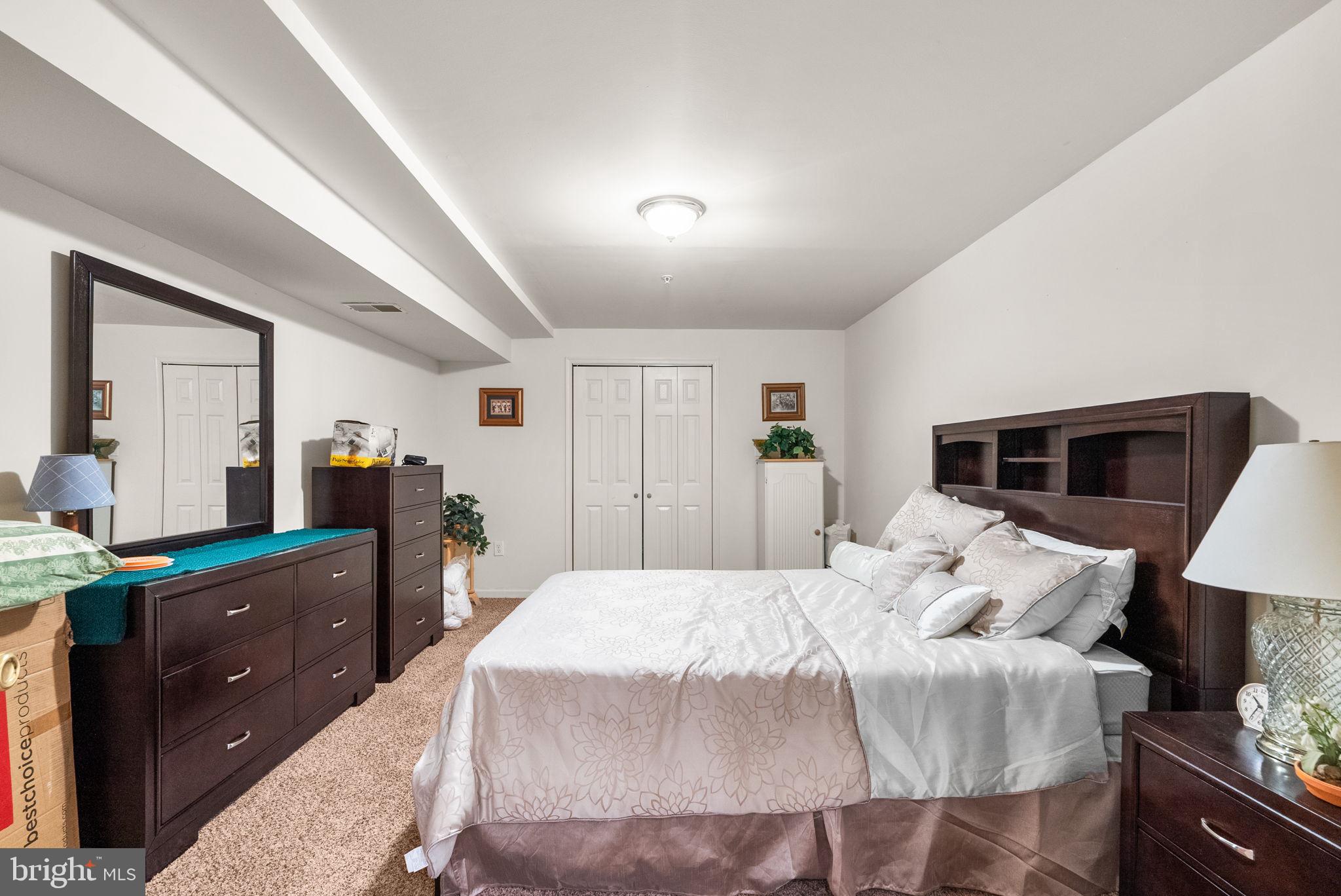 TANTALLON ON THE POTOMAC - Residential