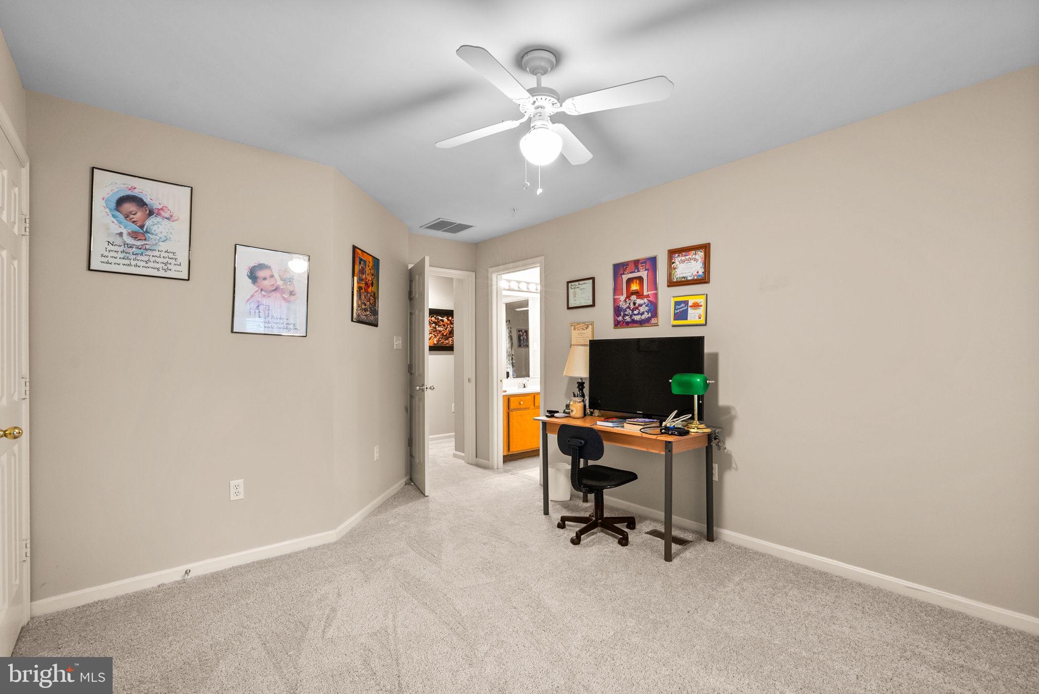 TANTALLON ON THE POTOMAC - Residential