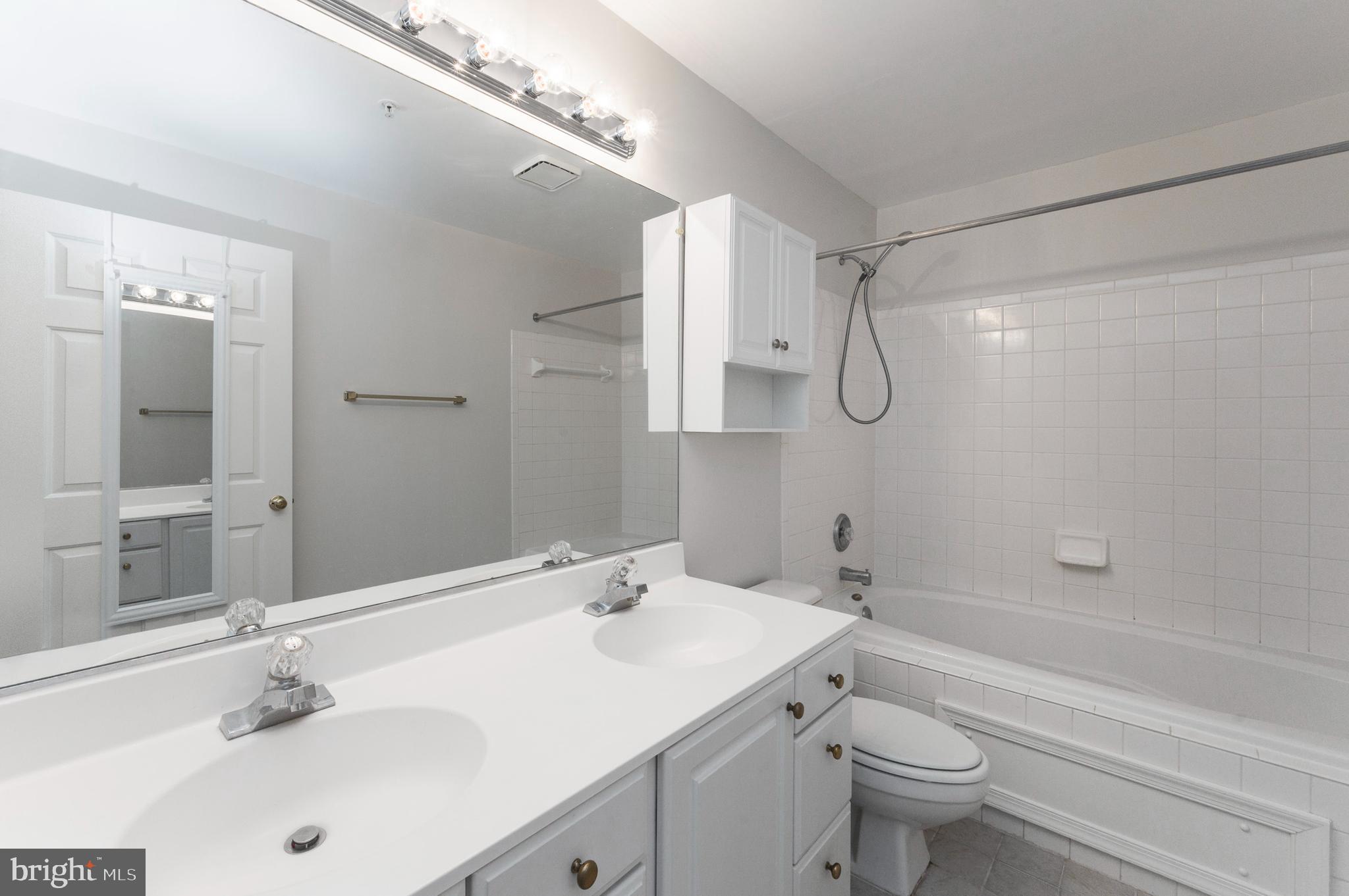 HIGHLAND AT GUNSTON CORNER - Residential Lease